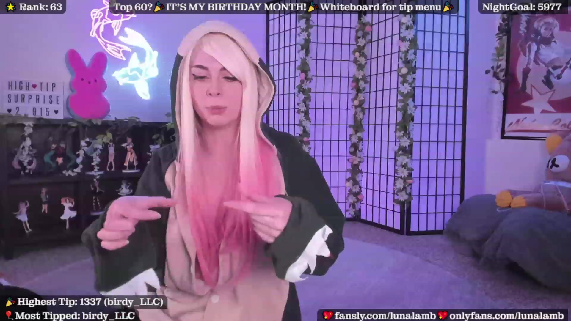 Gallery image thumbnail from LunaLamb's myfreecams stream on, 04/07/2023, 03:53 image 19 of 20