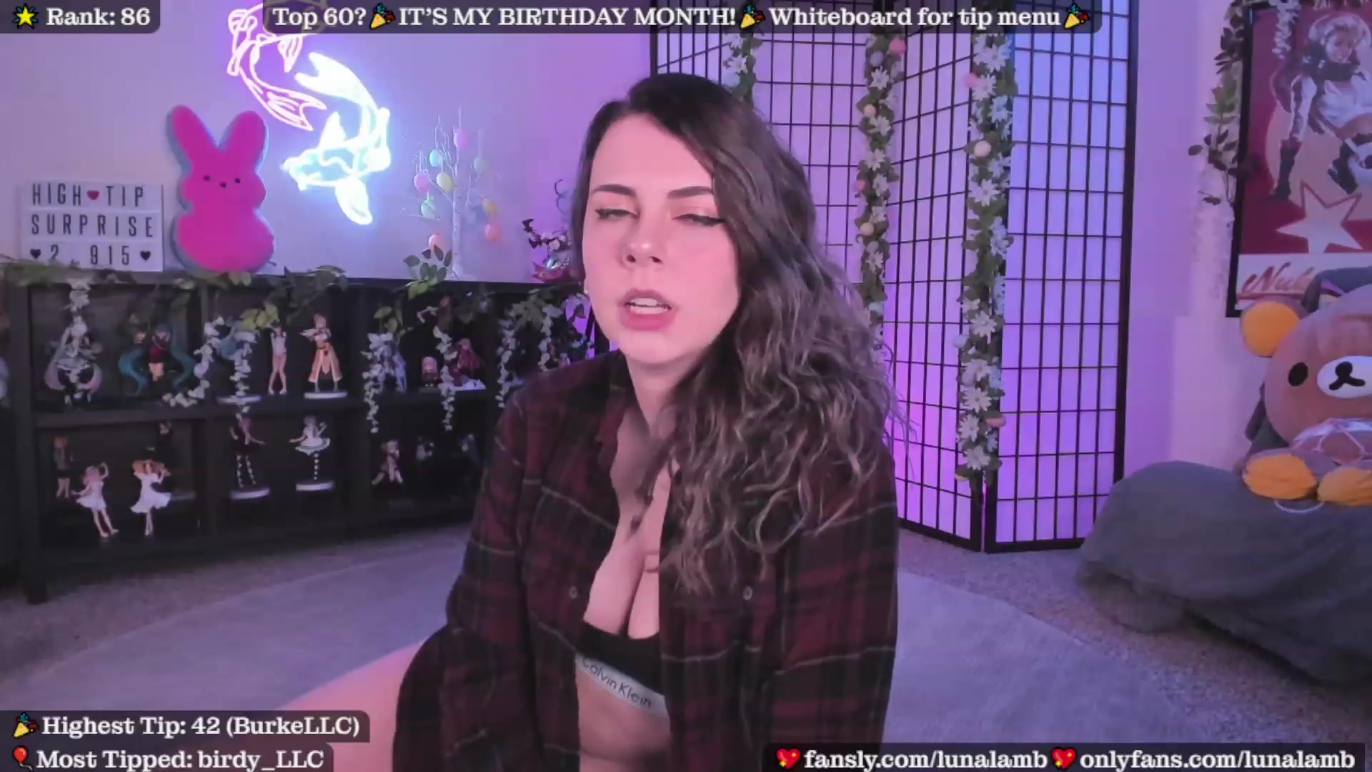 Gallery image thumbnail from LunaLamb's myfreecams stream on, 04/08/2023, 04:01 image 5 of 20