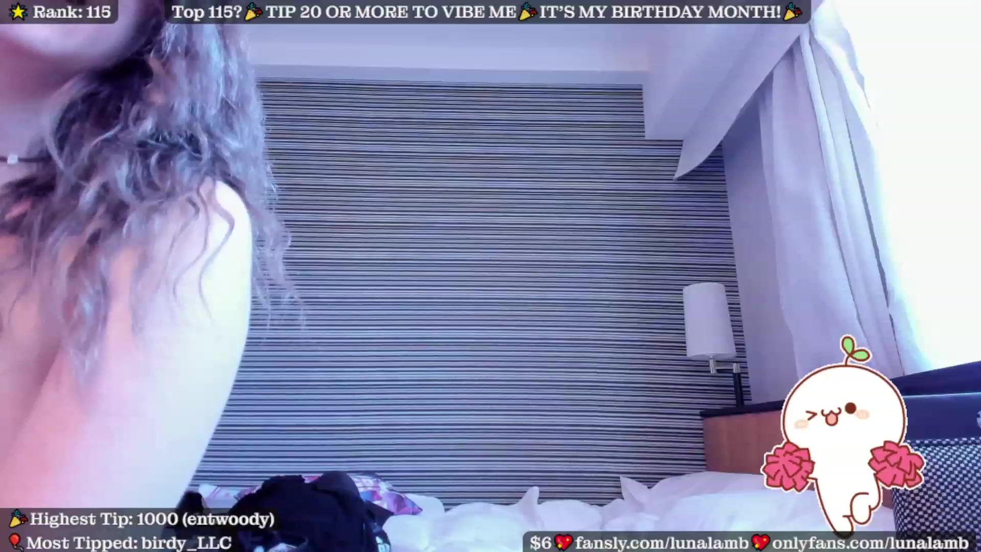 Gallery image thumbnail from LunaLamb's myfreecams stream on, 04/16/2023, 03:35 image 4 of 20