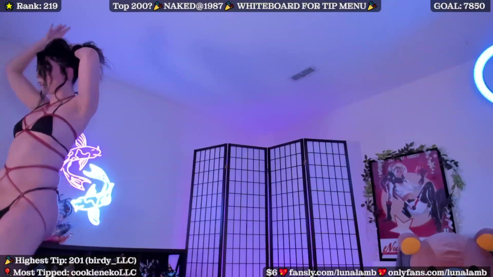 Gallery image thumbnail from LunaLamb's myfreecams stream on, 05/03/2023, 03:26 image 10 of 20