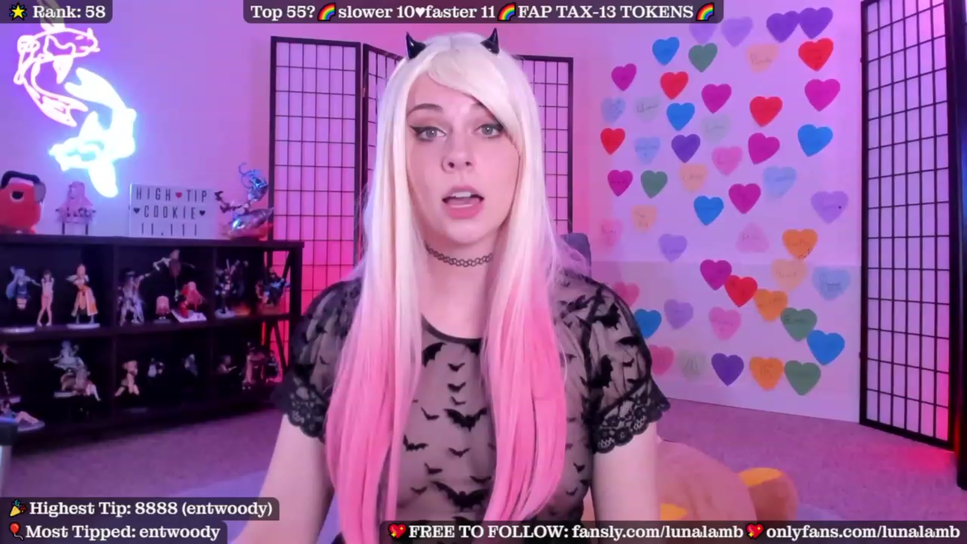 Gallery image thumbnail from LunaLamb's myfreecams stream on, 06/10/2023, 03:57 image 19 of 20