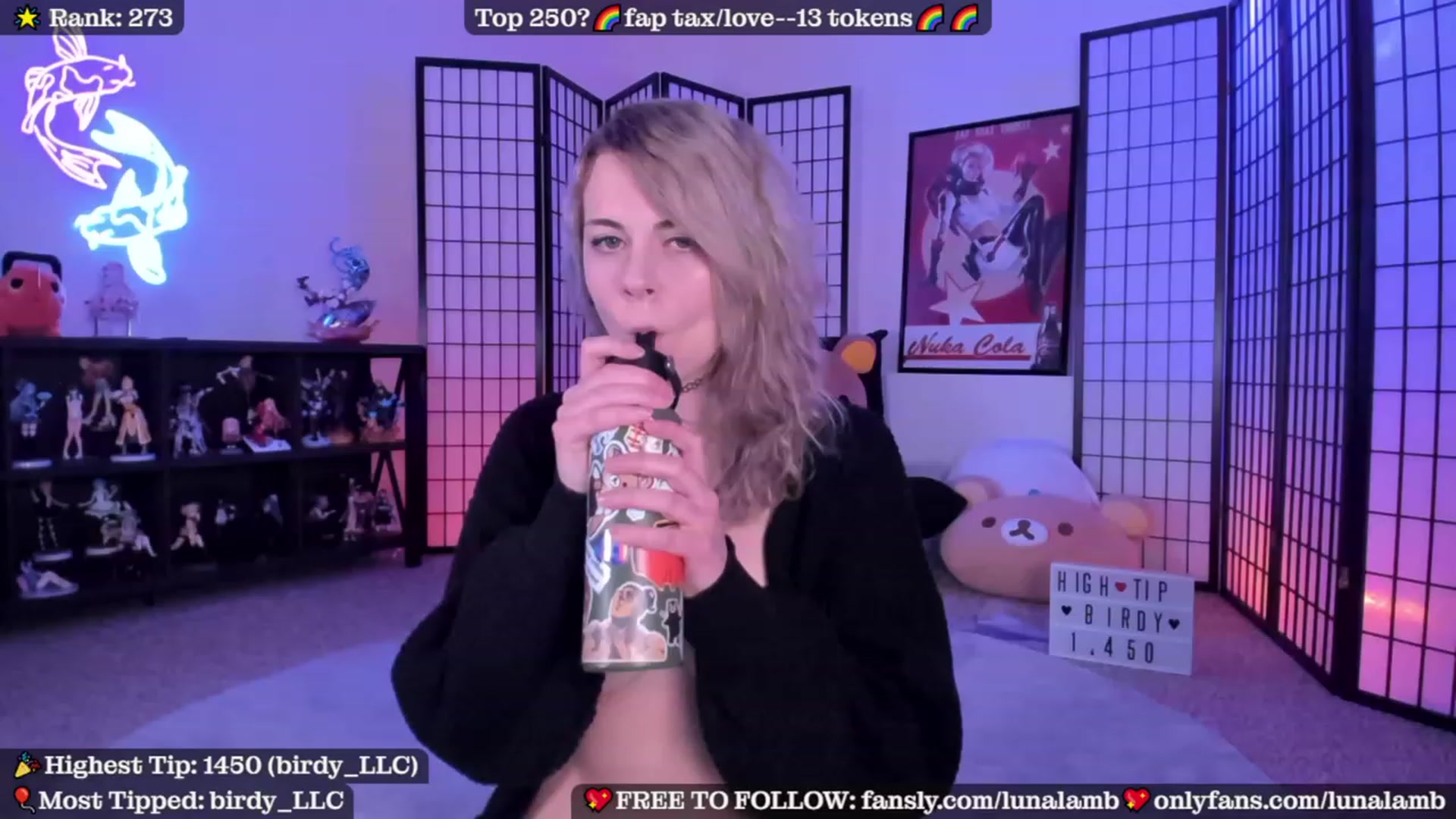 Gallery image thumbnail from LunaLamb's myfreecams stream on, 08/03/2023, 05:18 image 16 of 20