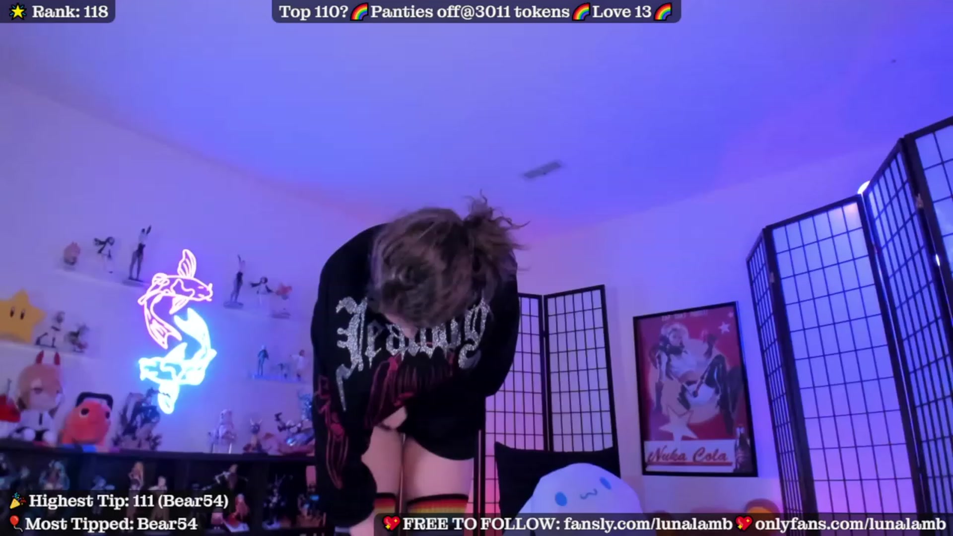 Gallery image thumbnail from LunaLamb's myfreecams stream on, 10/15/2023, 02:54 image 9 of 20