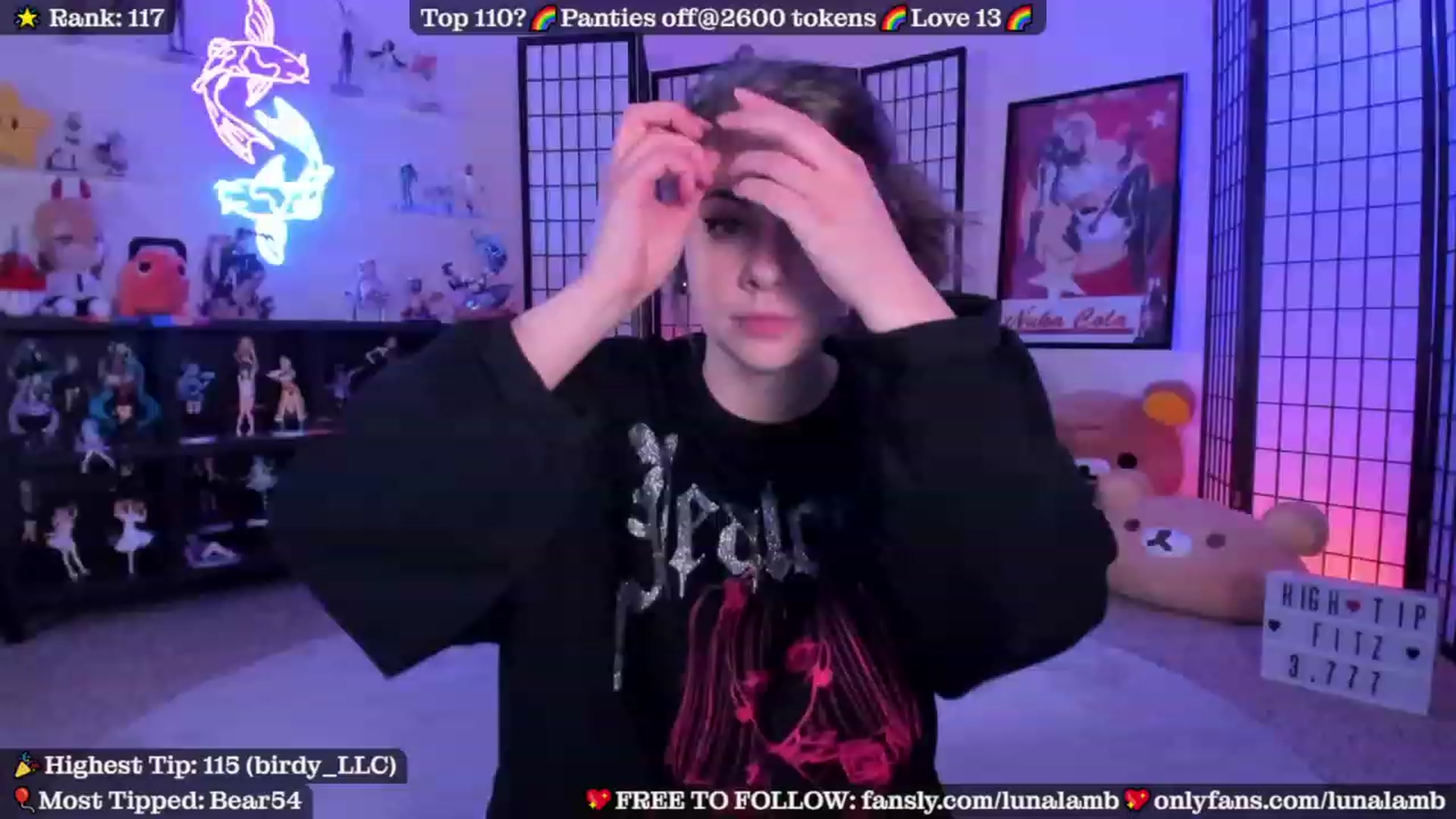 Gallery image thumbnail from LunaLamb's myfreecams stream on, 10/15/2023, 02:54 image 19 of 20