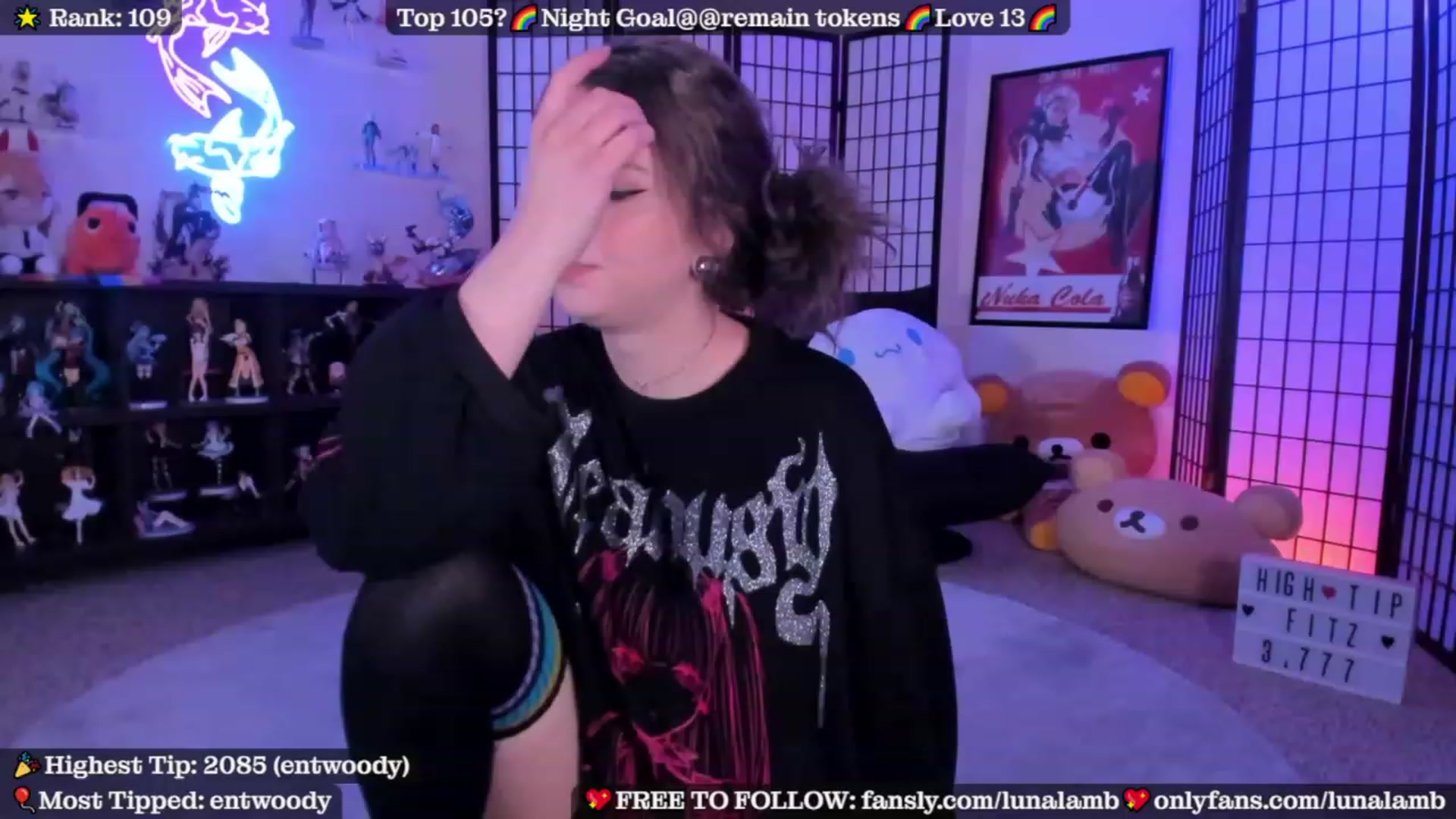 Gallery image thumbnail from LunaLamb's myfreecams stream on, 10/15/2023, 04:00 image 20 of 20