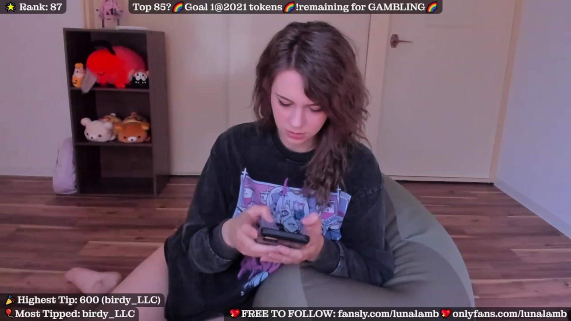 Gallery image thumbnail from LunaLamb's myfreecams stream on, 10/23/2023, 03:10 image 13 of 20
