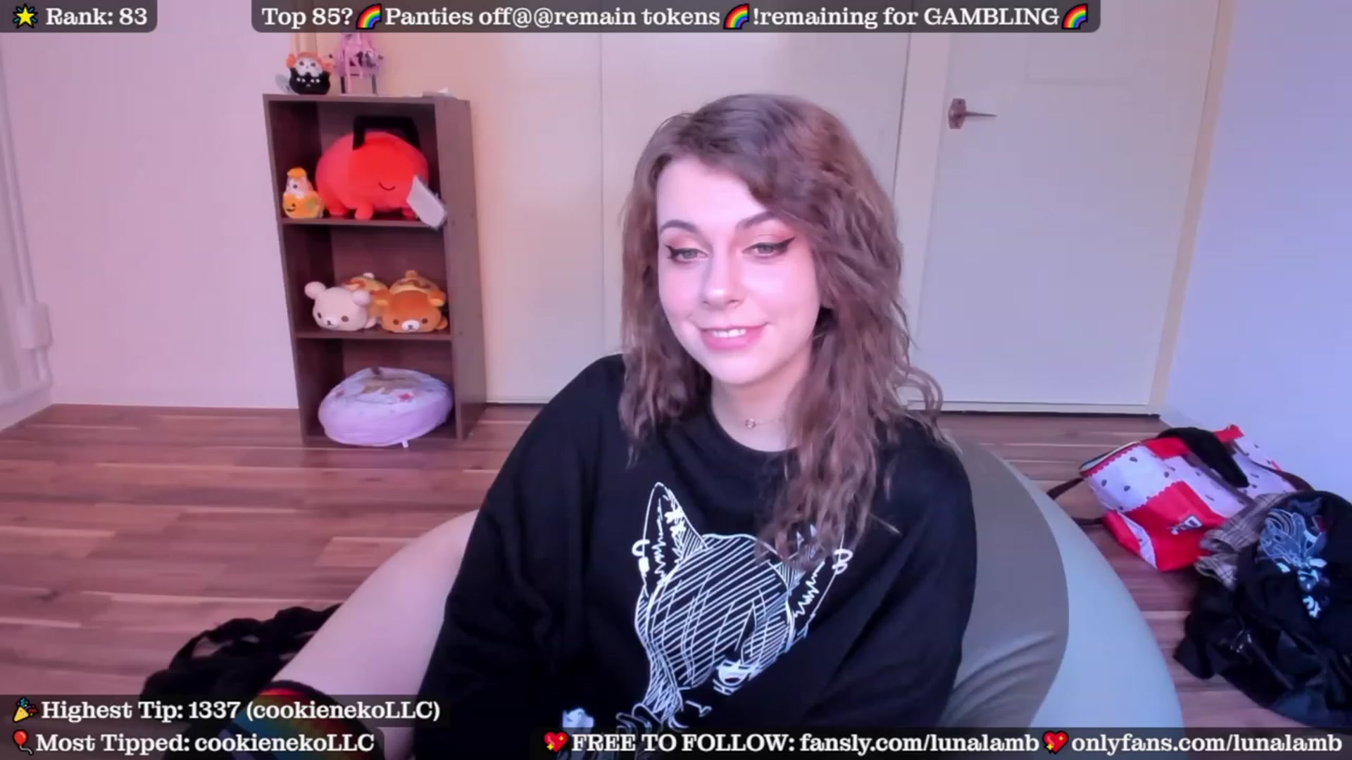 Gallery image thumbnail from LunaLamb's myfreecams stream on, 10/29/2023, 05:01 image 19 of 20