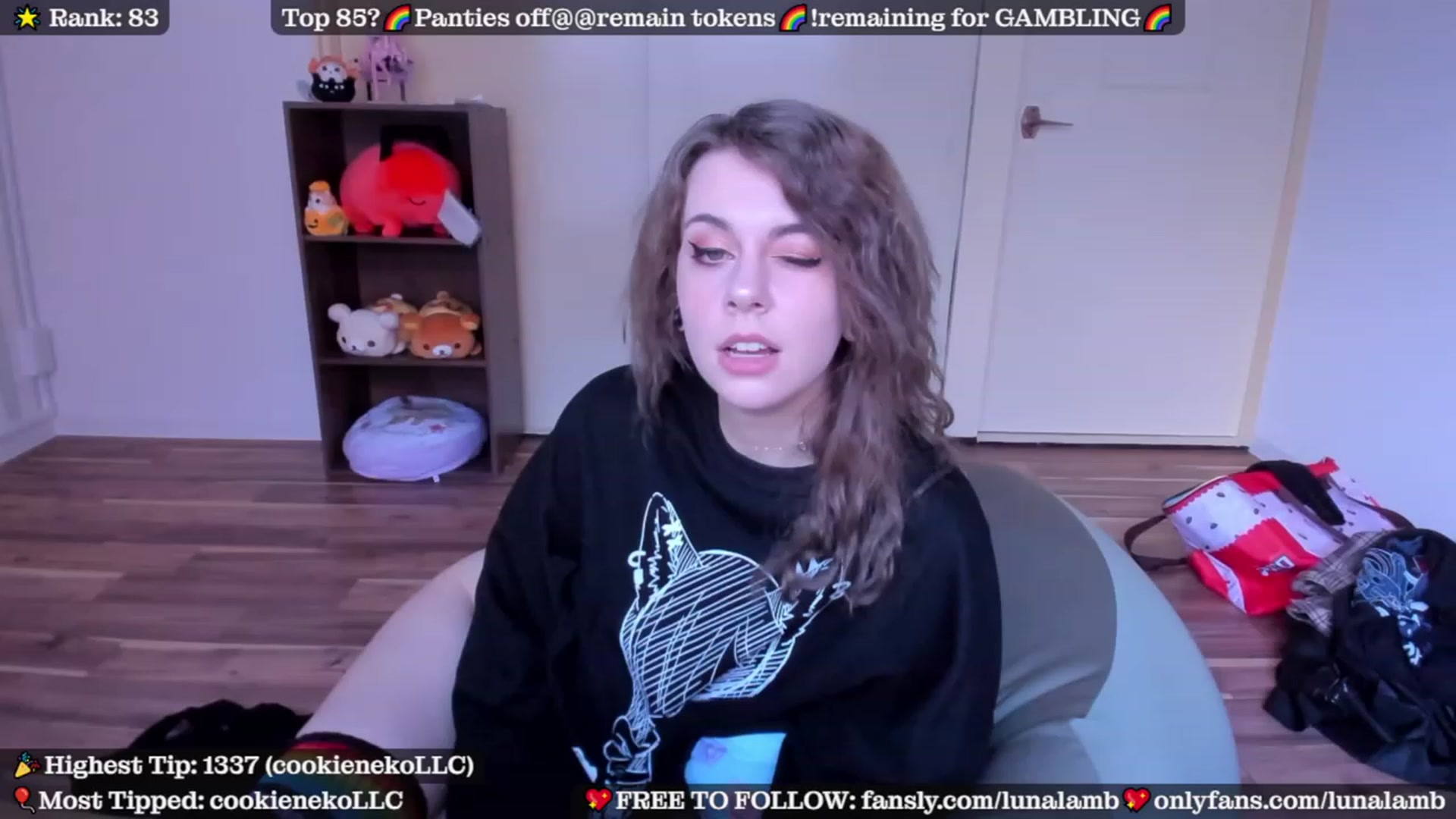 Gallery image thumbnail from LunaLamb's myfreecams stream on, 10/29/2023, 05:01 image 14 of 20