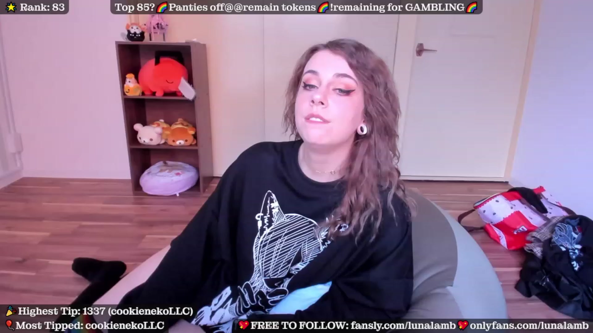 Gallery image thumbnail from LunaLamb's myfreecams stream on, 10/29/2023, 05:01 image 13 of 20