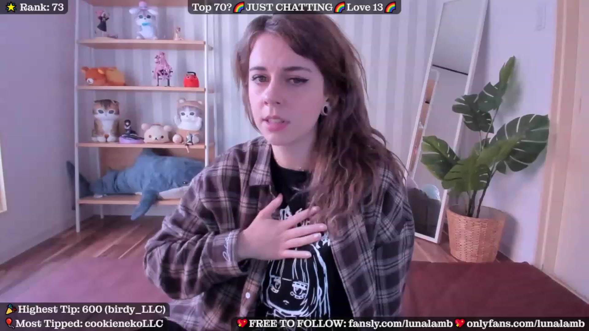 Gallery image thumbnail from LunaLamb's myfreecams stream on, 11/07/2023, 05:04 image 17 of 20