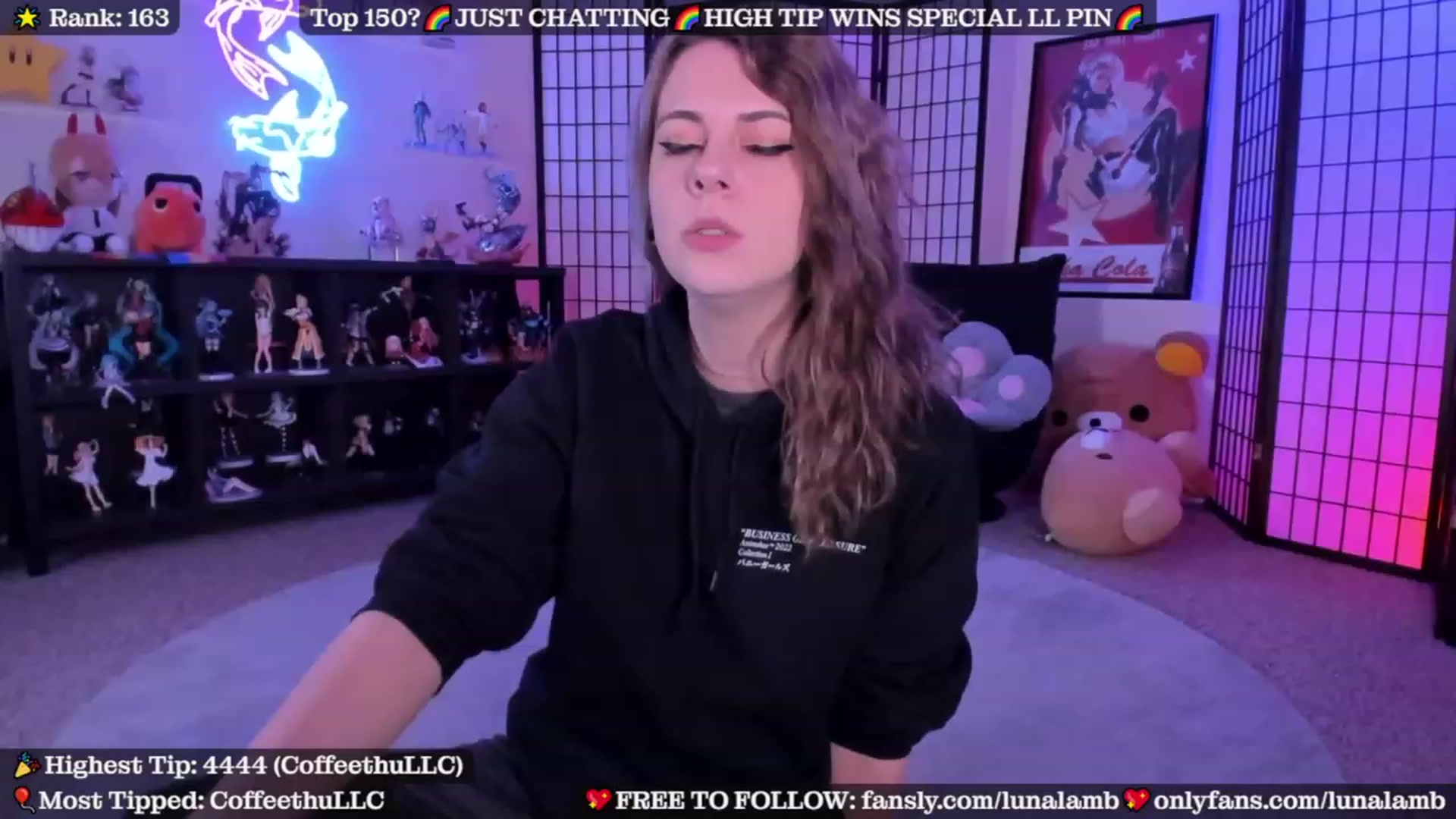 Gallery image thumbnail from LunaLamb's myfreecams stream on, 11/18/2023, 05:49 image 11 of 20