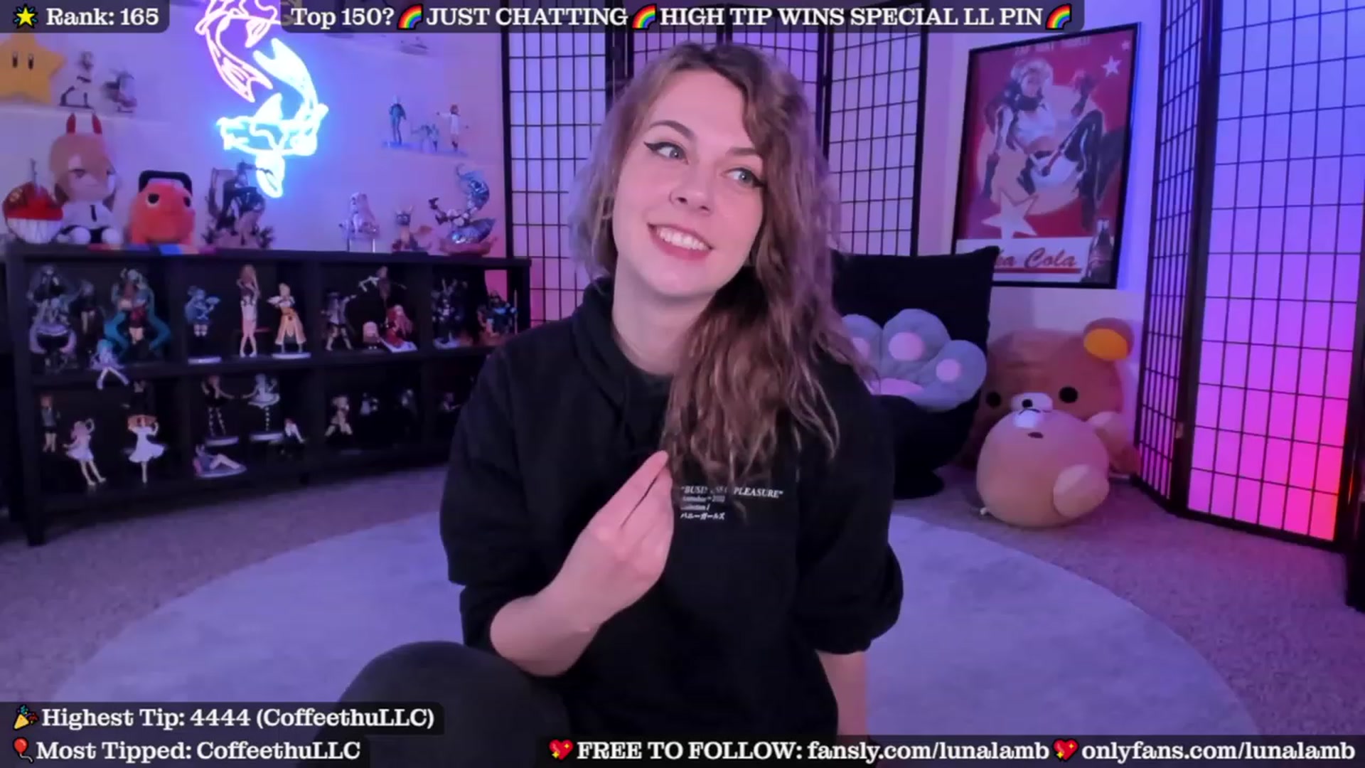 Gallery image thumbnail from LunaLamb's myfreecams stream on, 11/18/2023, 05:49 image 9 of 20