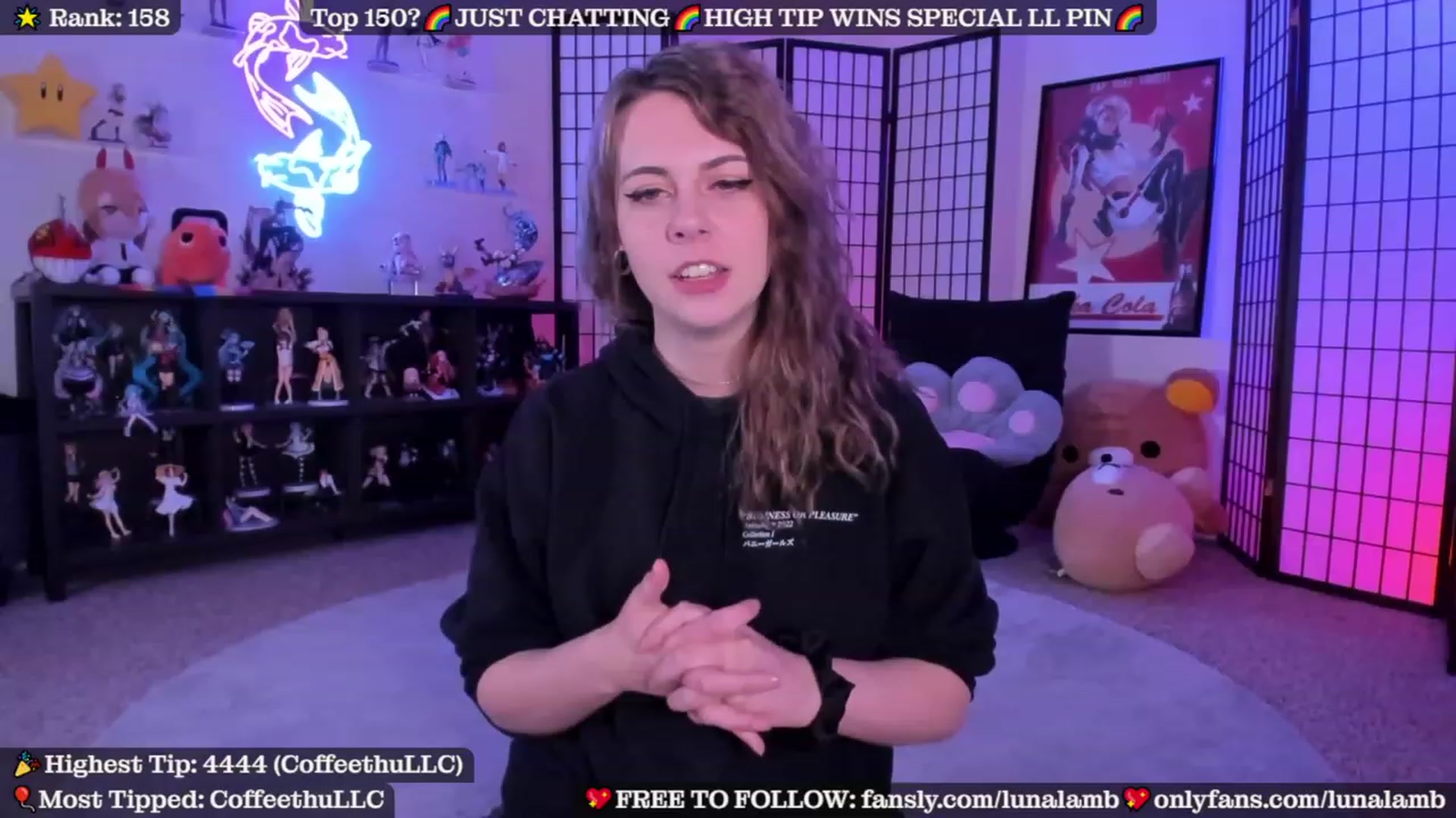 Gallery image thumbnail from LunaLamb's myfreecams stream on, 11/18/2023, 05:49 image 15 of 20