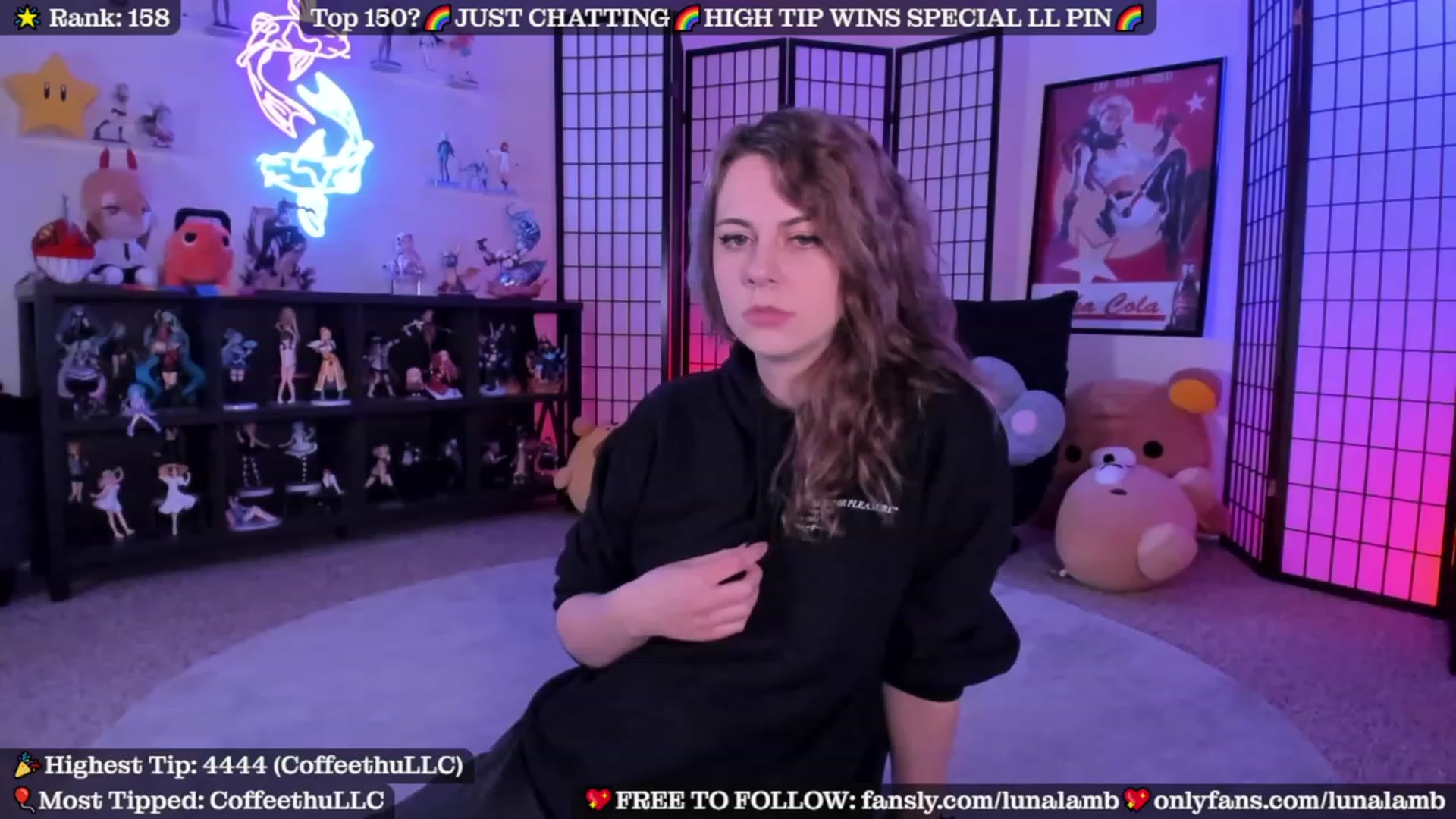 Gallery image thumbnail from LunaLamb's myfreecams stream on, 11/18/2023, 05:49 image 19 of 20