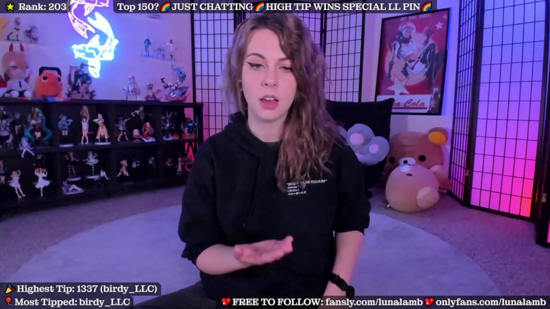 Gallery image thumbnail from LunaLamb's myfreecams stream on, 11/18/2023, 05:49 image 1 of 20
