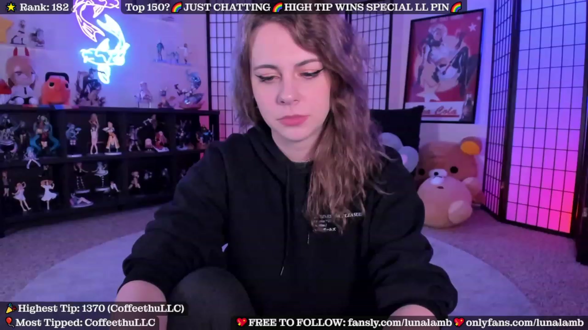 Gallery image thumbnail from LunaLamb's myfreecams stream on, 11/18/2023, 05:49 image 6 of 20