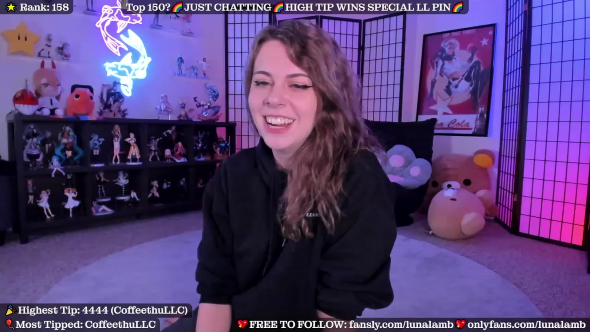 Gallery image thumbnail from LunaLamb's myfreecams stream on, 11/18/2023, 05:49 image 18 of 20