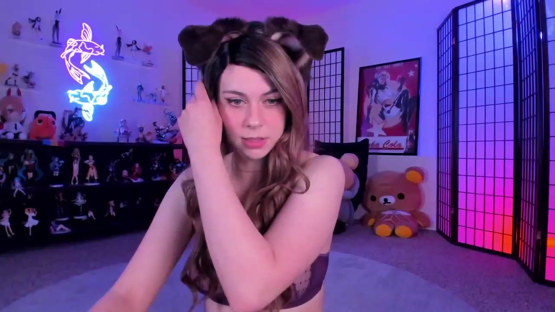 Gallery image thumbnail from LunaLamb's myfreecams stream on, 11/26/2023, 05:52 image 1 of 20