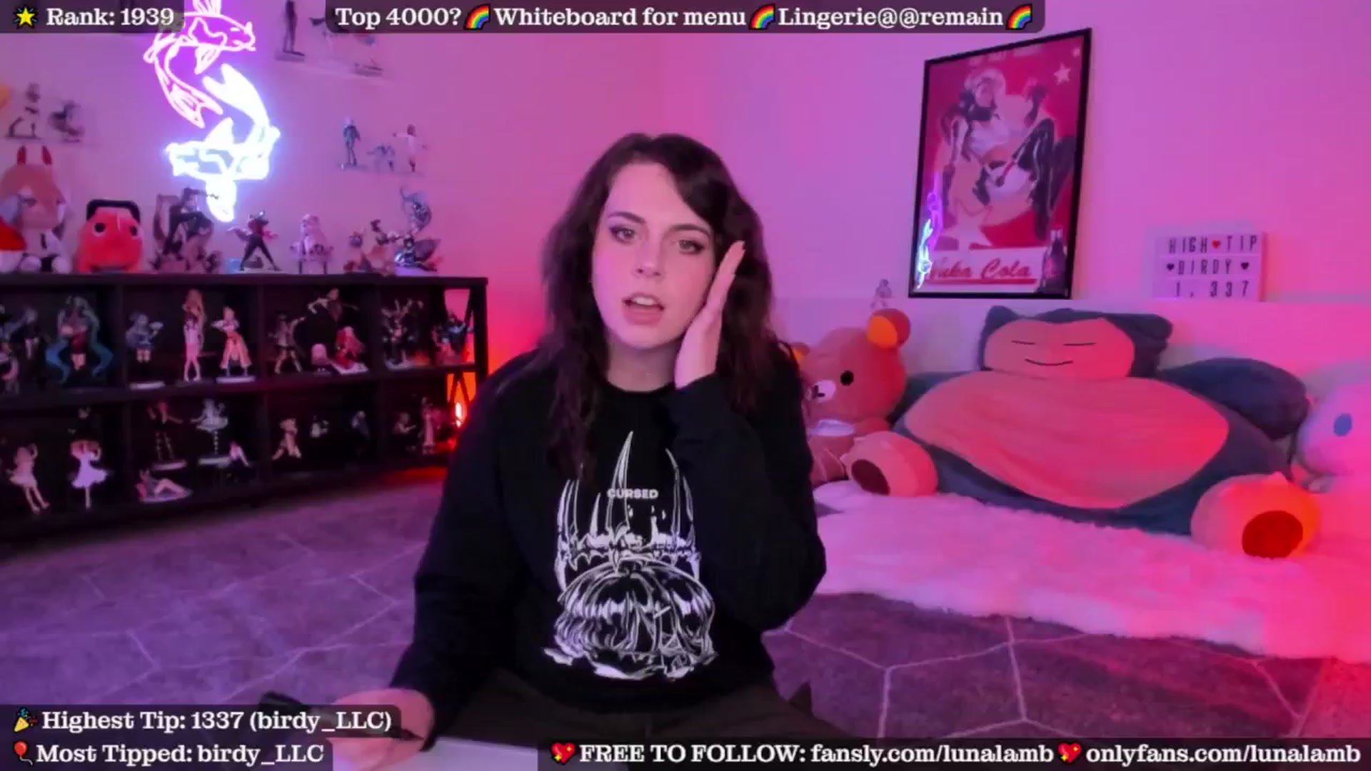 Gallery image thumbnail from LunaLamb's myfreecams stream on, 06/05/2024, 03:55 image 8 of 20