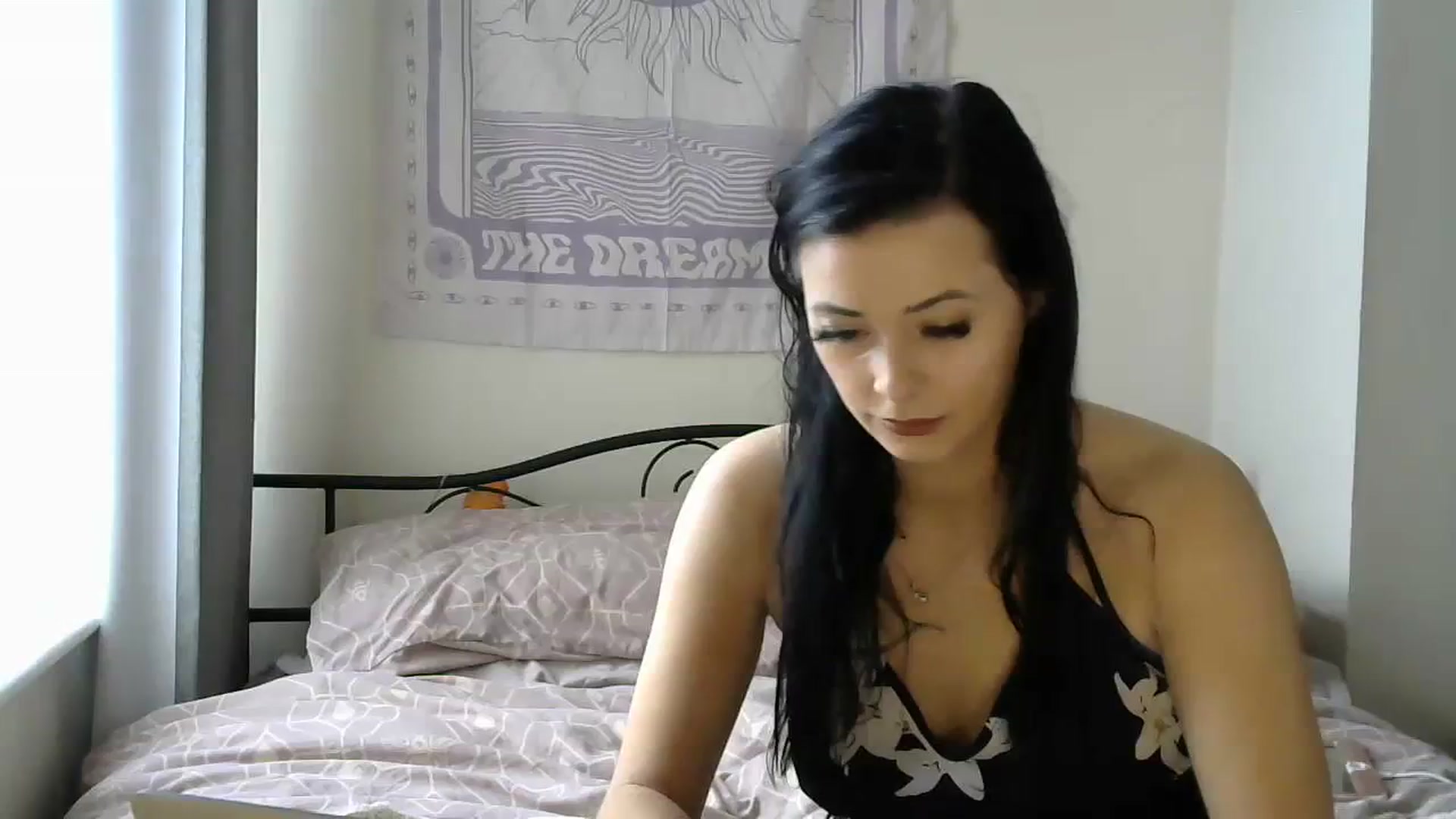 Gallery image thumbnail from LunaLillyx's myfreecams stream on, 09/07/2023, 15:35 image 1 of 20