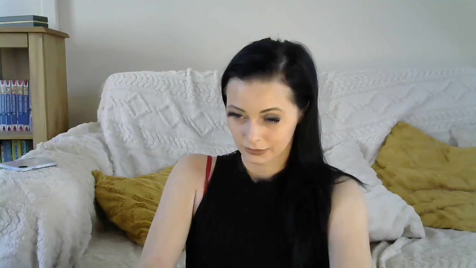 Gallery image thumbnail from LunaLillyx's myfreecams stream on, 09/14/2023, 13:26 image 10 of 20