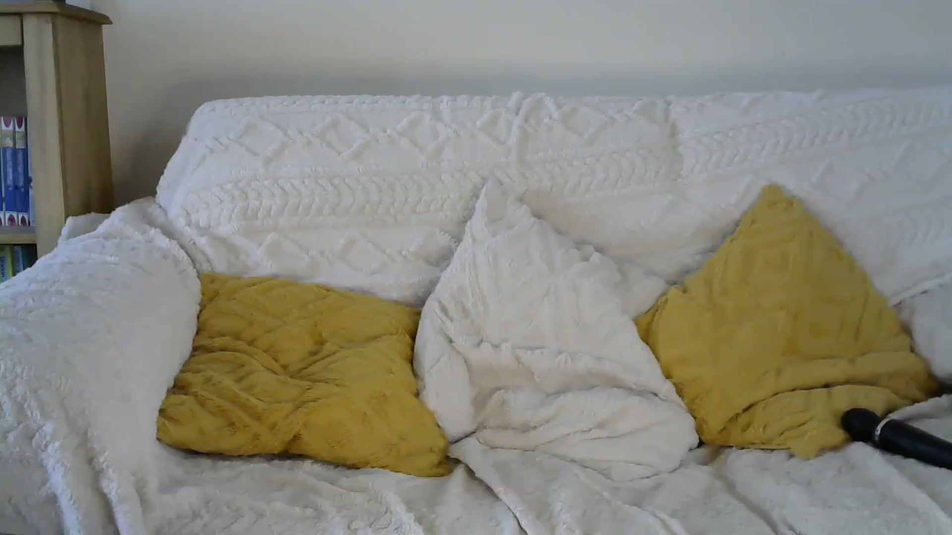 Gallery image thumbnail from LunaLillyx's myfreecams stream on, 09/15/2023, 12:32 image 17 of 20