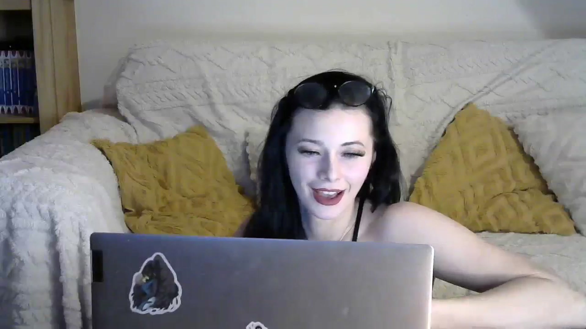 Gallery image thumbnail from LunaLillyx's myfreecams stream on, 09/23/2023, 20:02 image 13 of 20