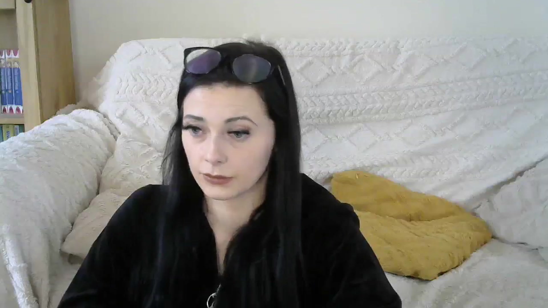 Gallery image thumbnail from LunaLillyx's myfreecams stream on, 09/30/2023, 14:06 image 7 of 20
