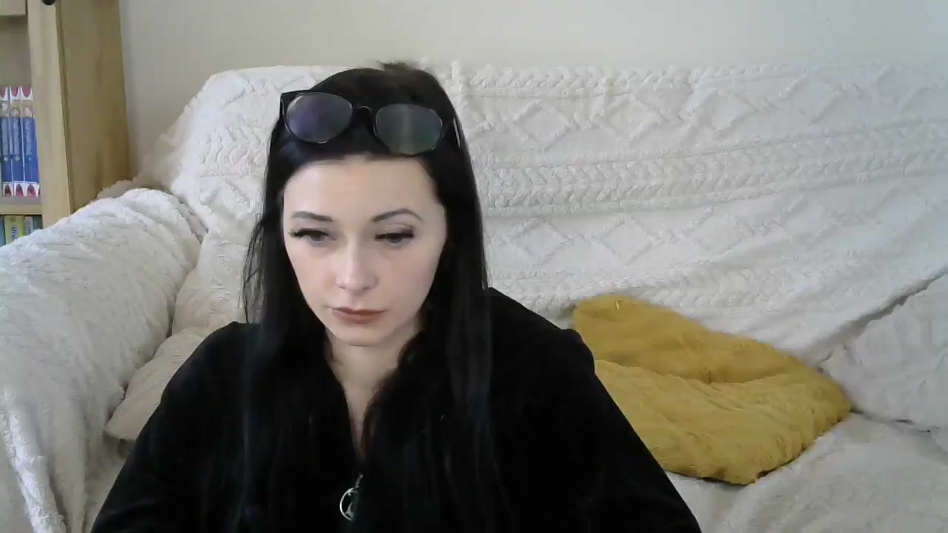 Gallery image thumbnail from LunaLillyx's myfreecams stream on, 09/30/2023, 14:06 image 6 of 20