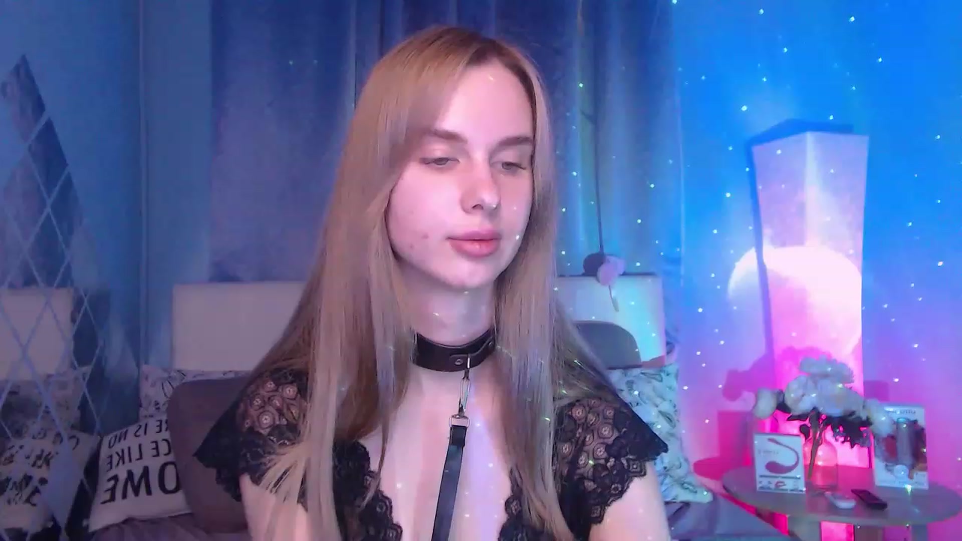 Gallery image thumbnail from LunaLim's myfreecams stream on, 11/25/2022, 15:45 image 7 of 20