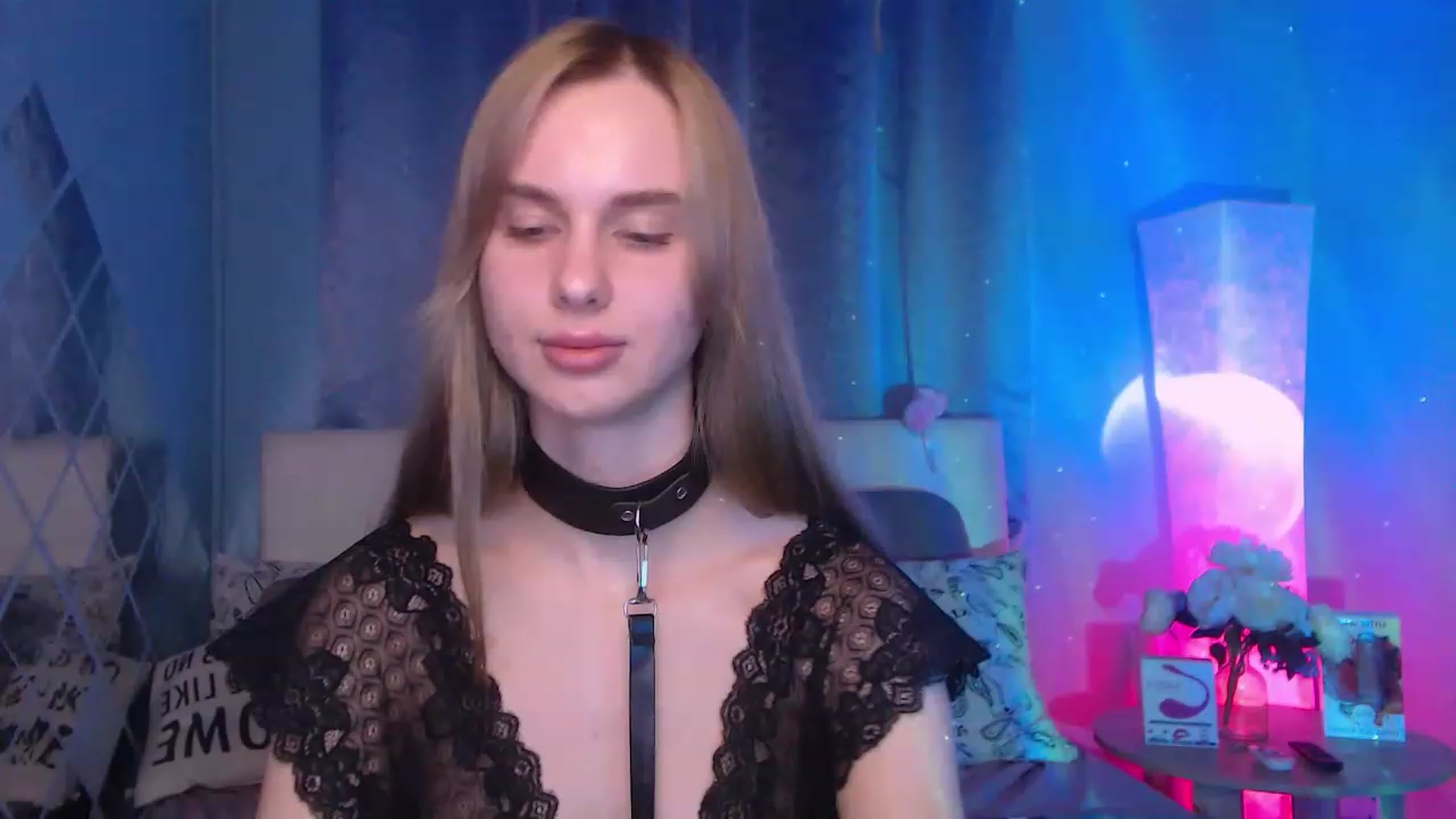 Gallery image thumbnail from LunaLim's myfreecams stream on, 11/25/2022, 15:45 image 9 of 20