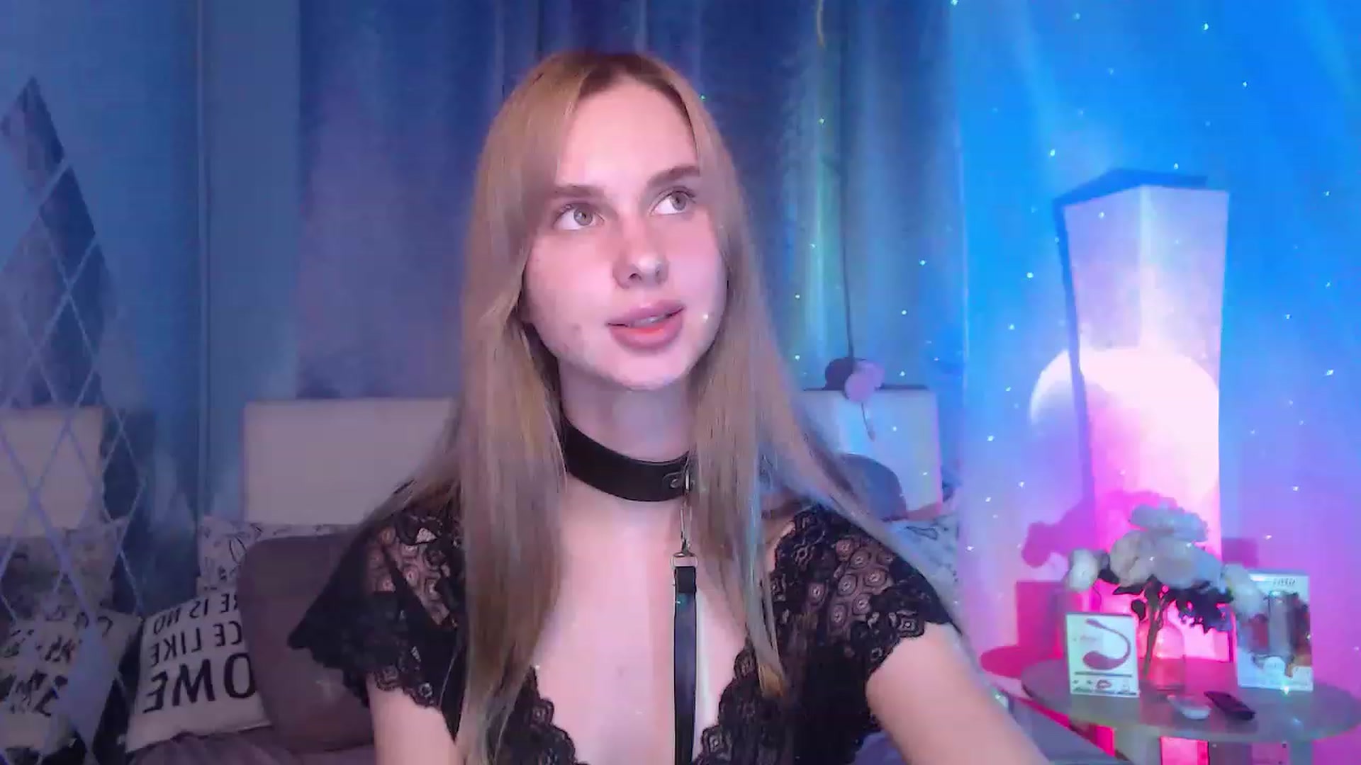Gallery image thumbnail from LunaLim's myfreecams stream on, 11/25/2022, 15:45 image 13 of 20