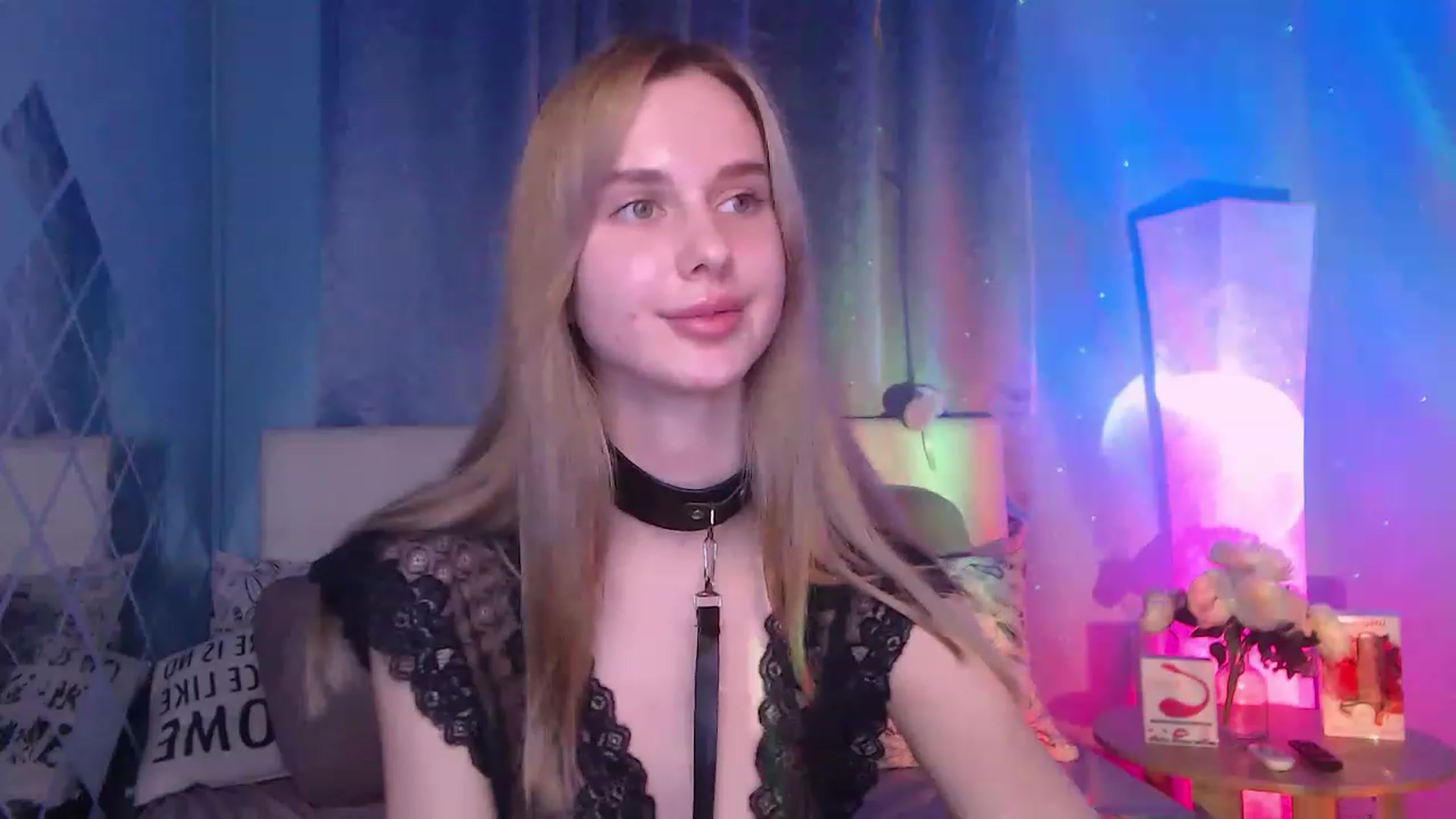 Gallery image thumbnail from LunaLim's myfreecams stream on, 11/25/2022, 15:45 image 4 of 20