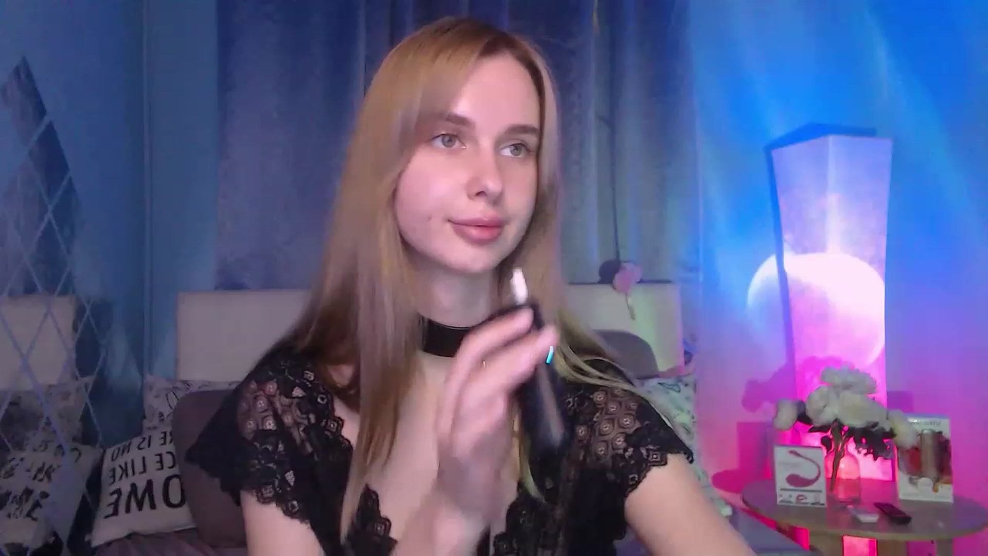 Gallery image thumbnail from LunaLim's myfreecams stream on, 11/25/2022, 15:45 image 12 of 20