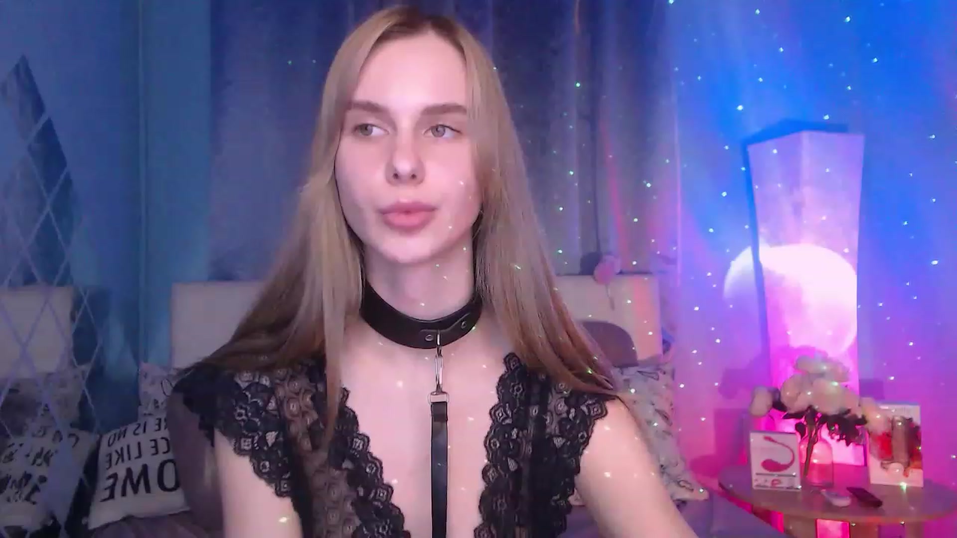 Gallery image thumbnail from LunaLim's myfreecams stream on, 11/25/2022, 15:45 image 3 of 20