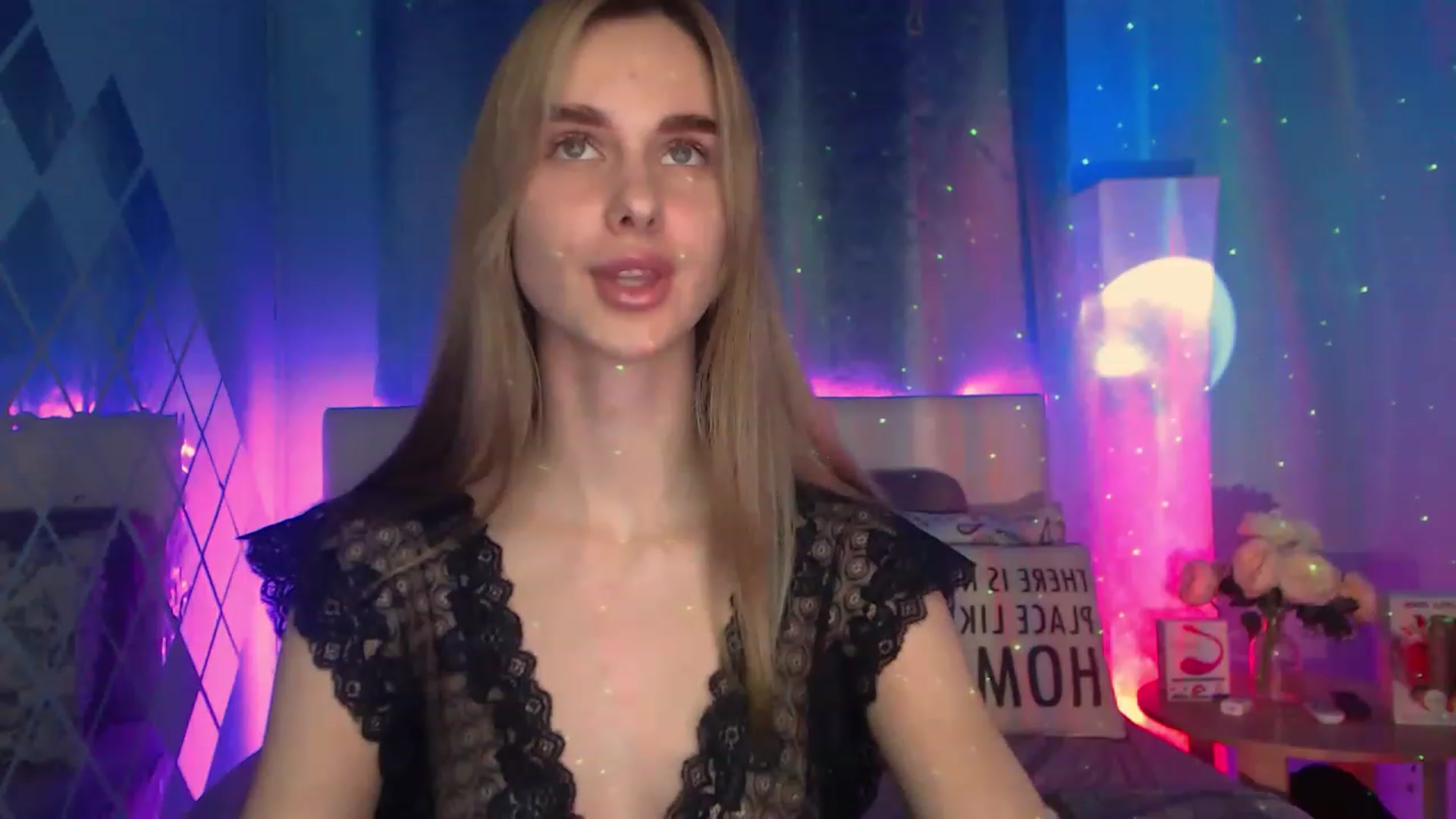 Gallery image thumbnail from LunaLim's myfreecams stream on, 12/01/2022, 15:29 image 2 of 20