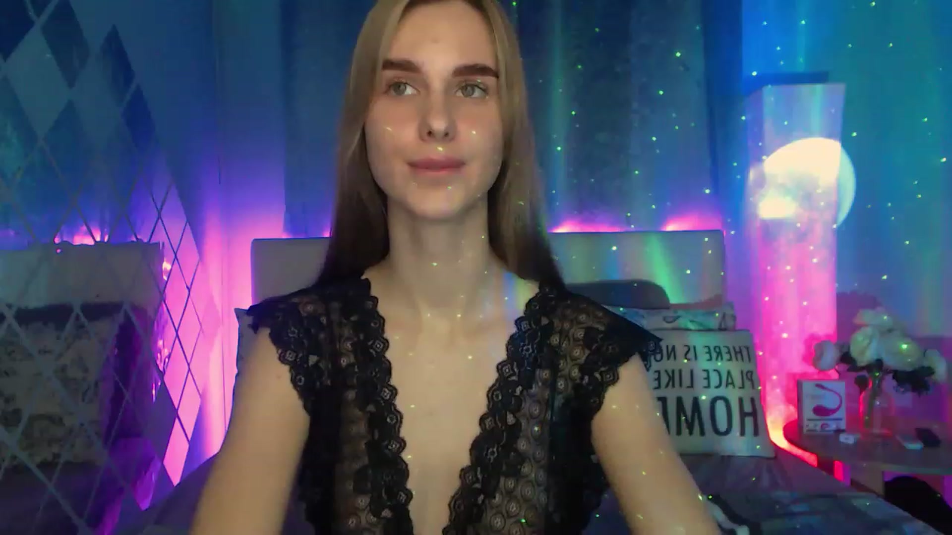 Gallery image thumbnail from LunaLim's myfreecams stream on, 12/01/2022, 15:29 image 15 of 20