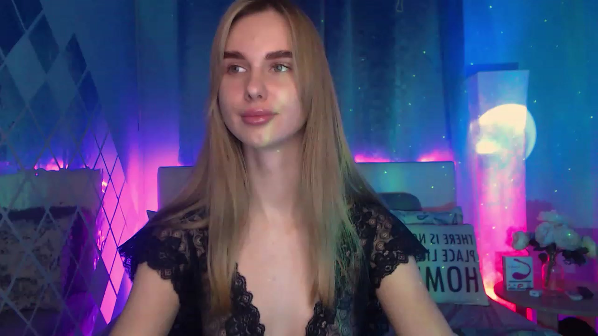 Gallery image thumbnail from LunaLim's myfreecams stream on, 12/01/2022, 15:29 image 4 of 20