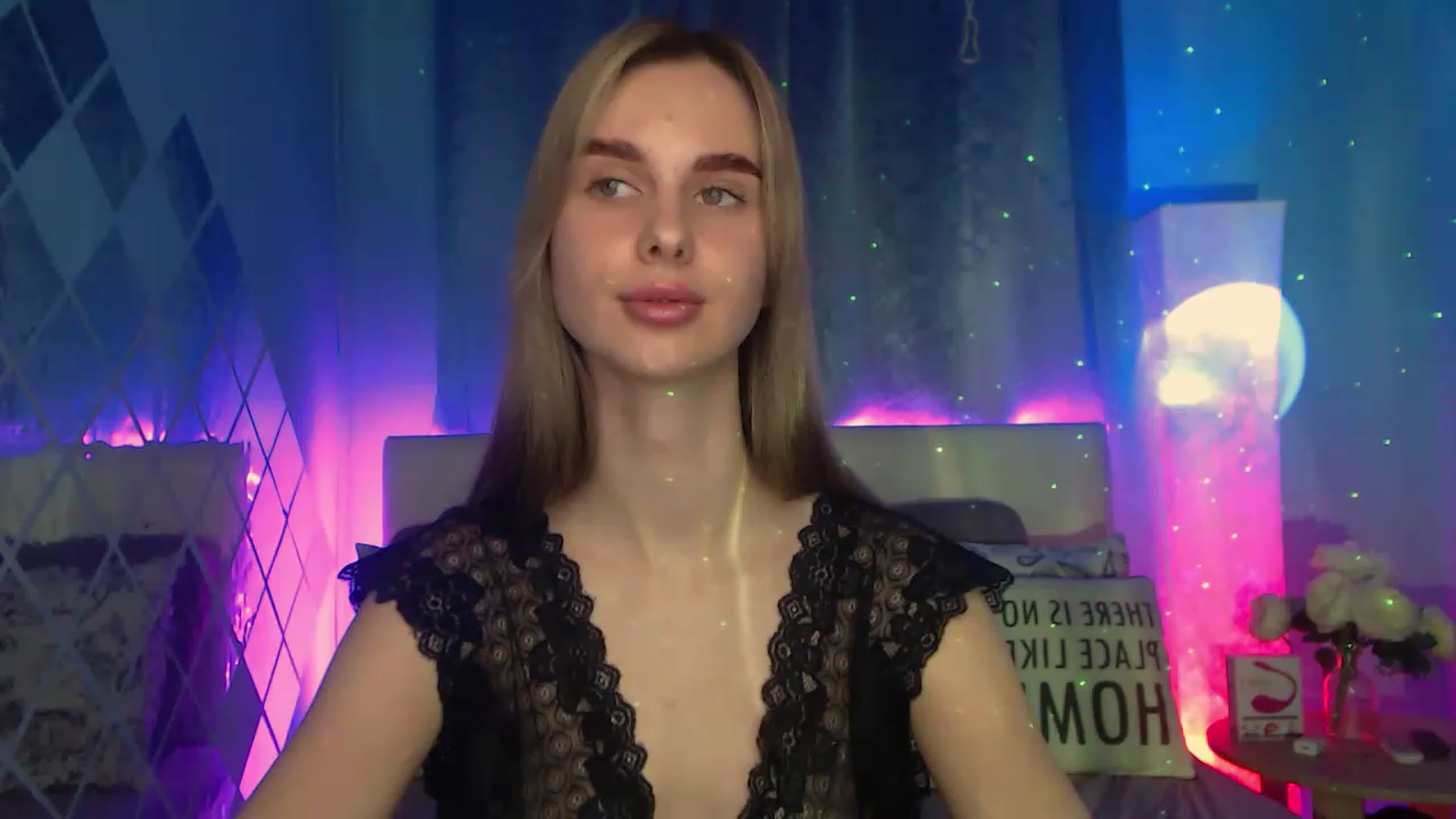 Gallery image thumbnail from LunaLim's myfreecams stream on, 12/01/2022, 15:29 image 11 of 20
