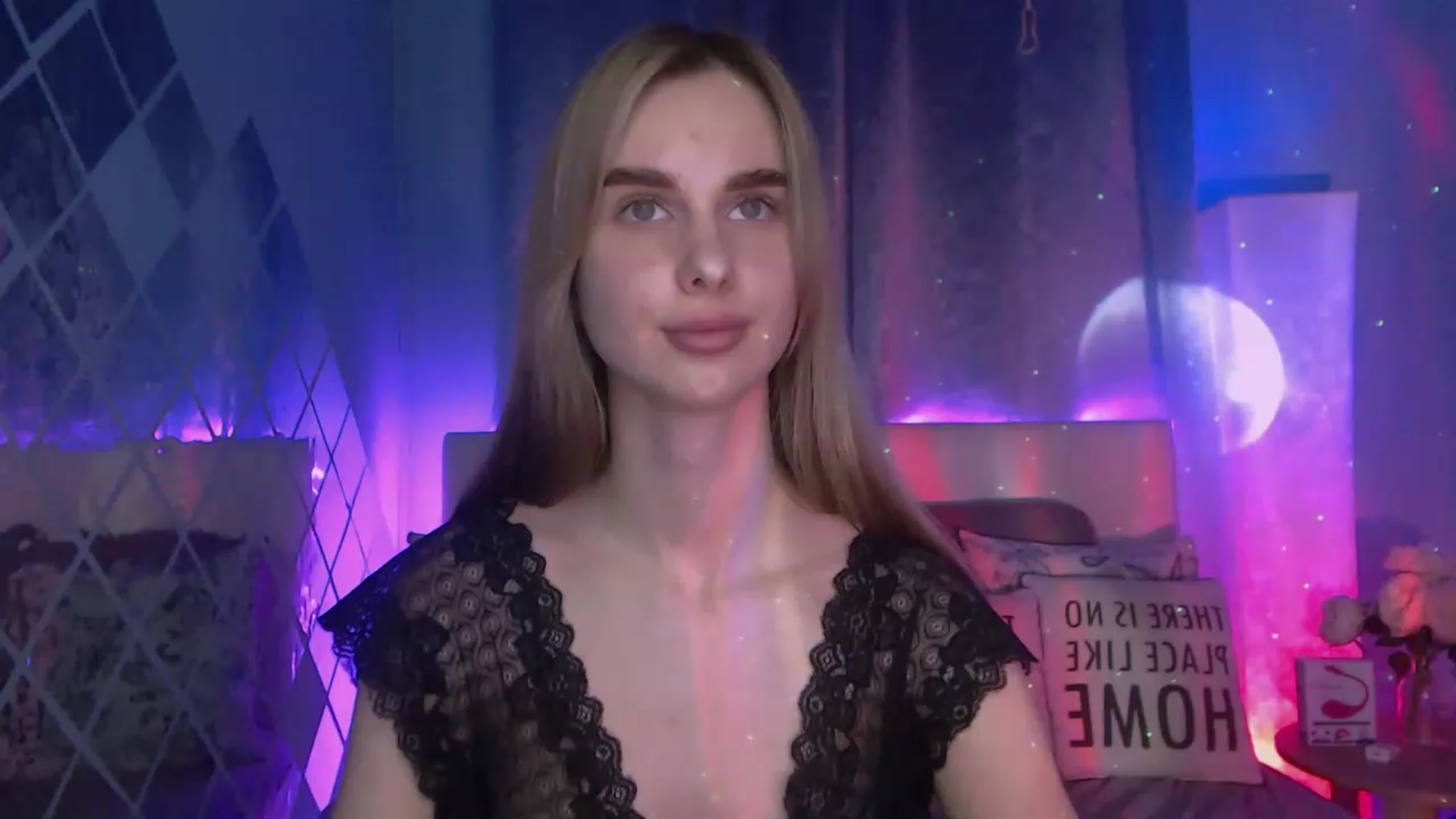 Gallery image thumbnail from LunaLim's myfreecams stream on, 12/01/2022, 16:45 image 19 of 20