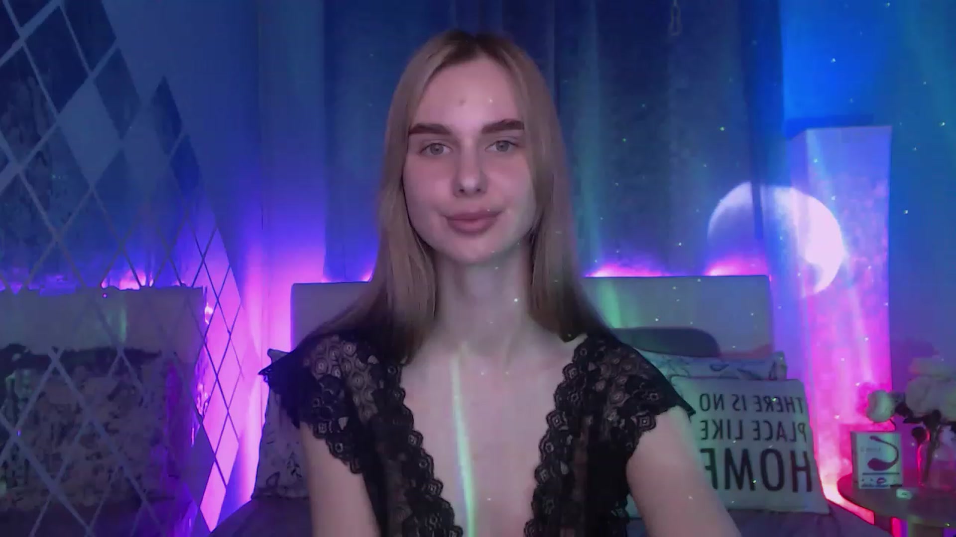 Gallery image thumbnail from LunaLim's myfreecams stream on, 12/01/2022, 16:45 image 6 of 20