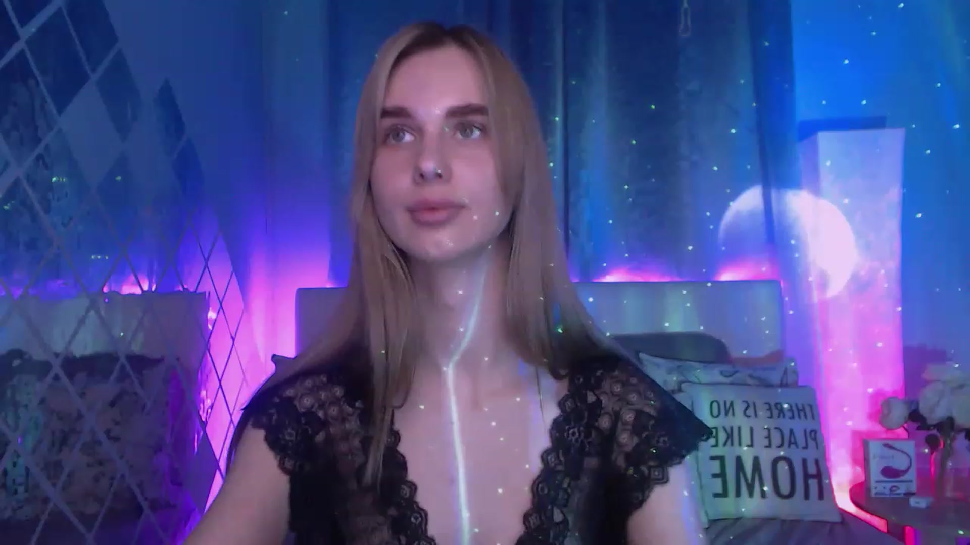 Gallery image thumbnail from LunaLim's myfreecams stream on, 12/01/2022, 16:45 image 11 of 20
