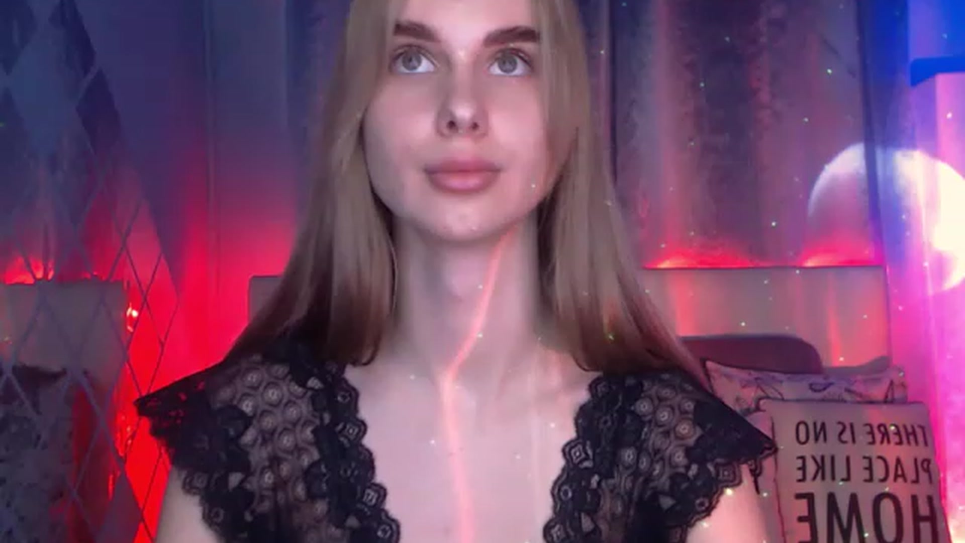 Gallery image thumbnail from LunaLim's myfreecams stream on, 12/01/2022, 19:47 image 1 of 20