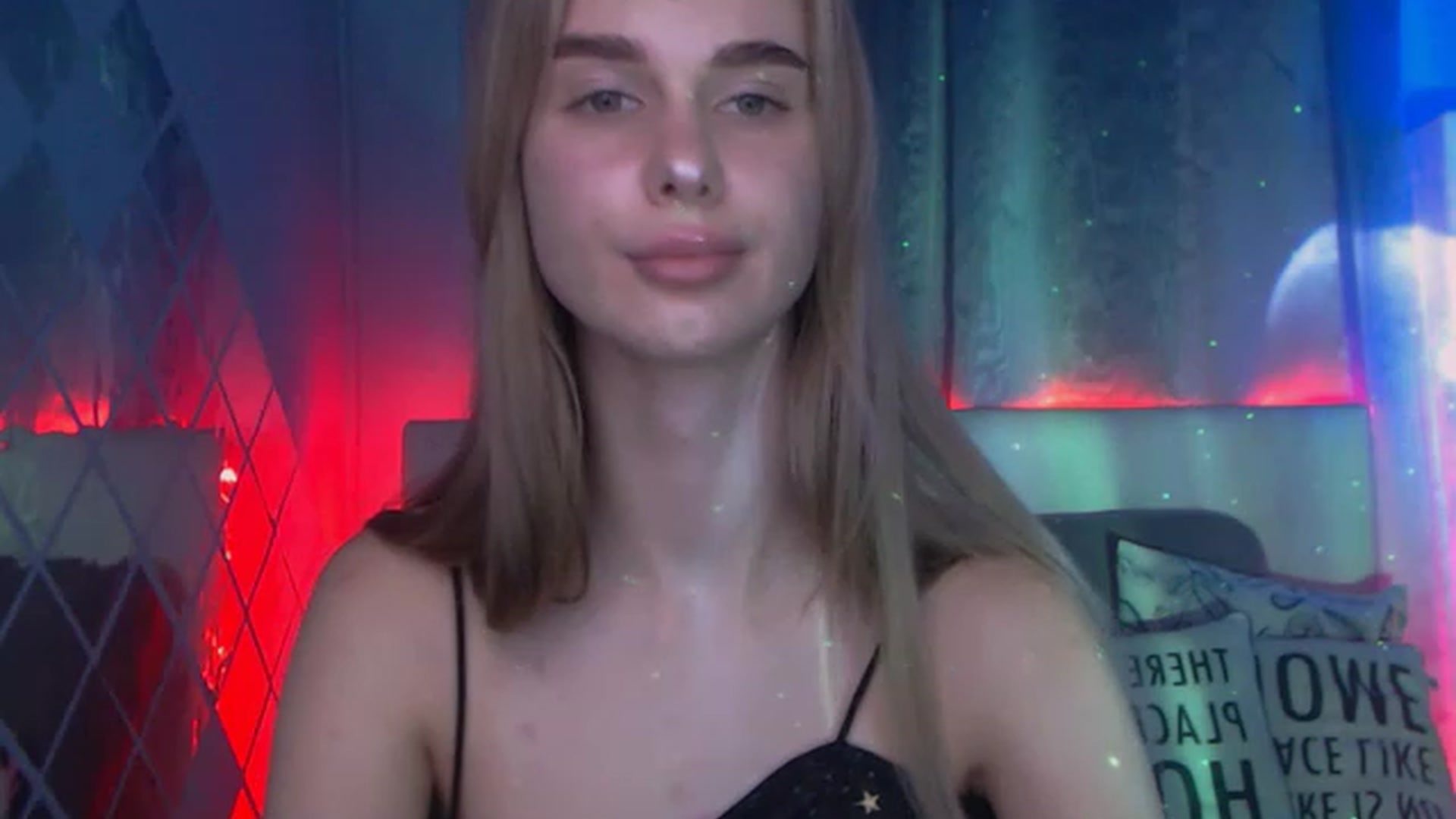 Gallery image thumbnail from LunaLim's myfreecams stream on, 12/02/2022, 16:06 image 7 of 20