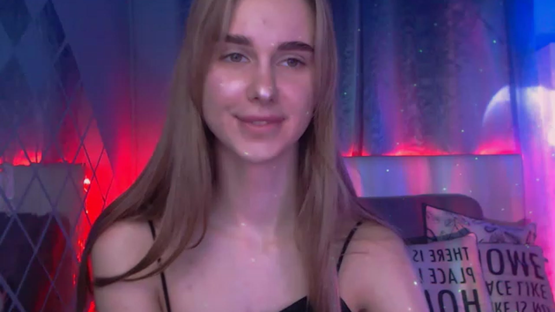 Gallery image thumbnail from LunaLim's myfreecams stream on, 12/02/2022, 16:06 image 13 of 20