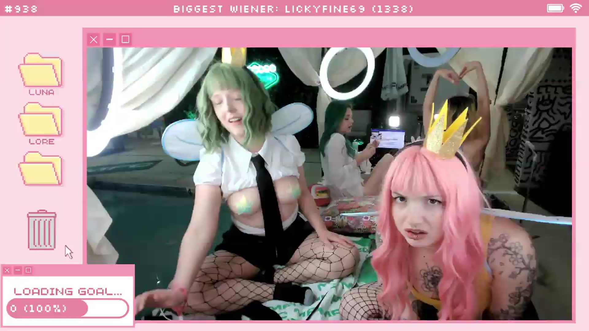 Gallery image thumbnail from LunaLore's myfreecams stream on, 05/19/2026, 04:03 image 11 of 20