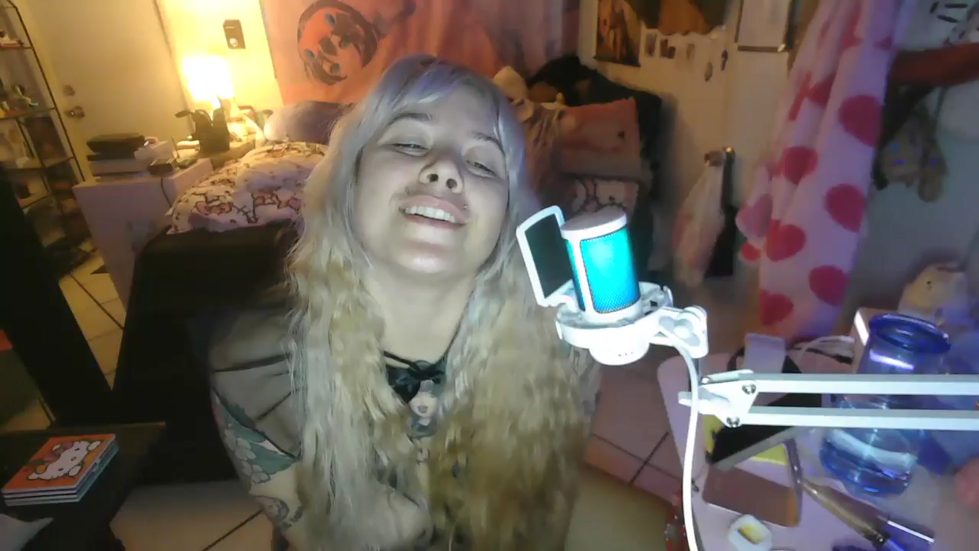 Gallery image thumbnail from LunaLovely420's myfreecams stream on, 09/08/2024, 11:16 image 18 of 20