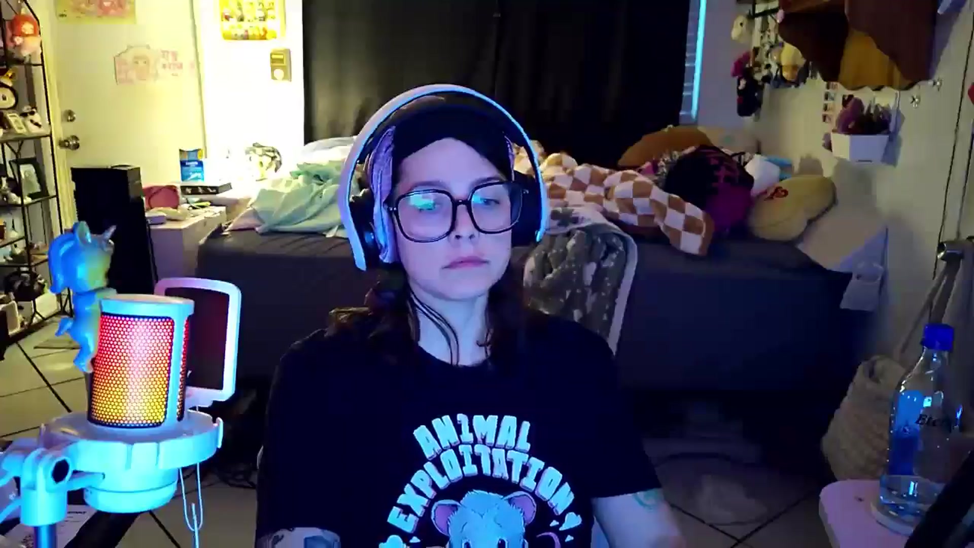 Gallery image thumbnail from LunaLovely420's myfreecams stream on, 12/31/2025, 11:59 image 17 of 20