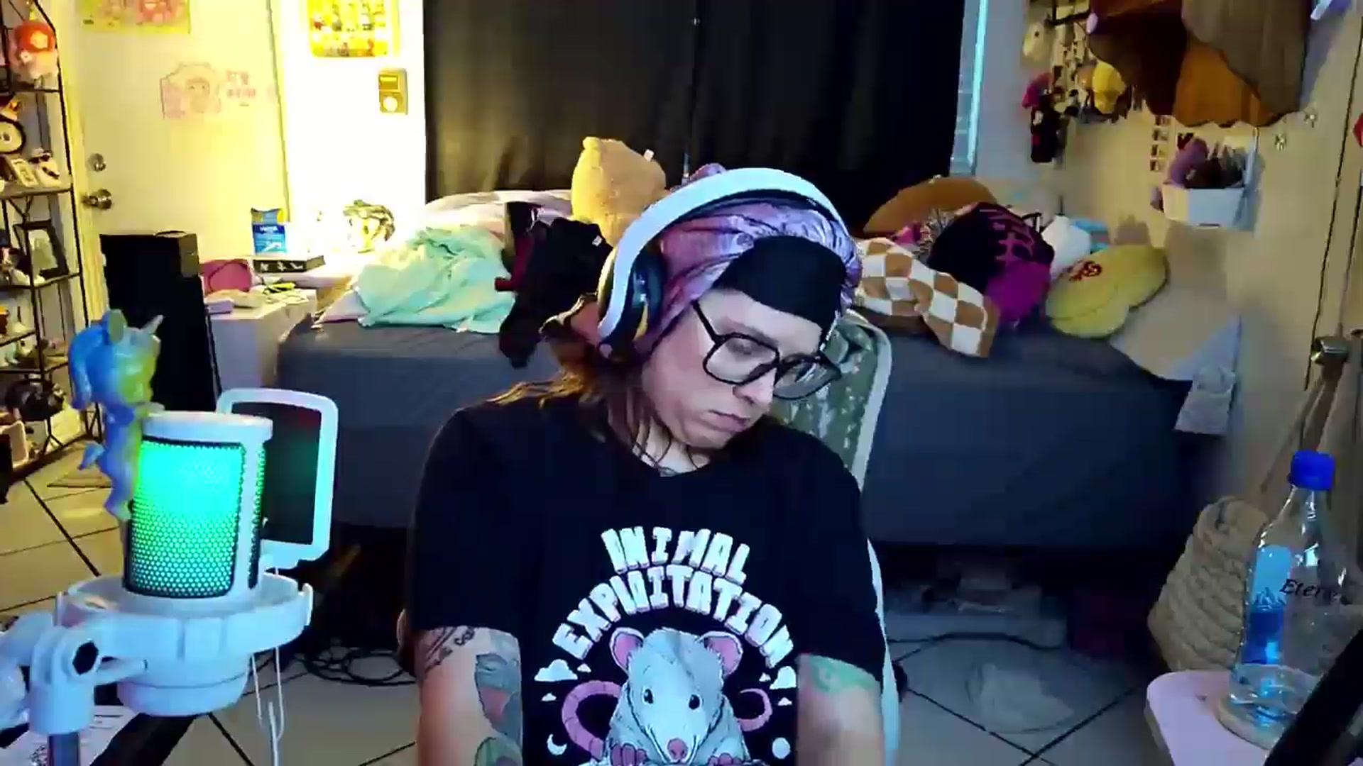 Gallery image thumbnail from LunaLovely420's myfreecams stream on, 12/31/2025, 11:59 image 16 of 20