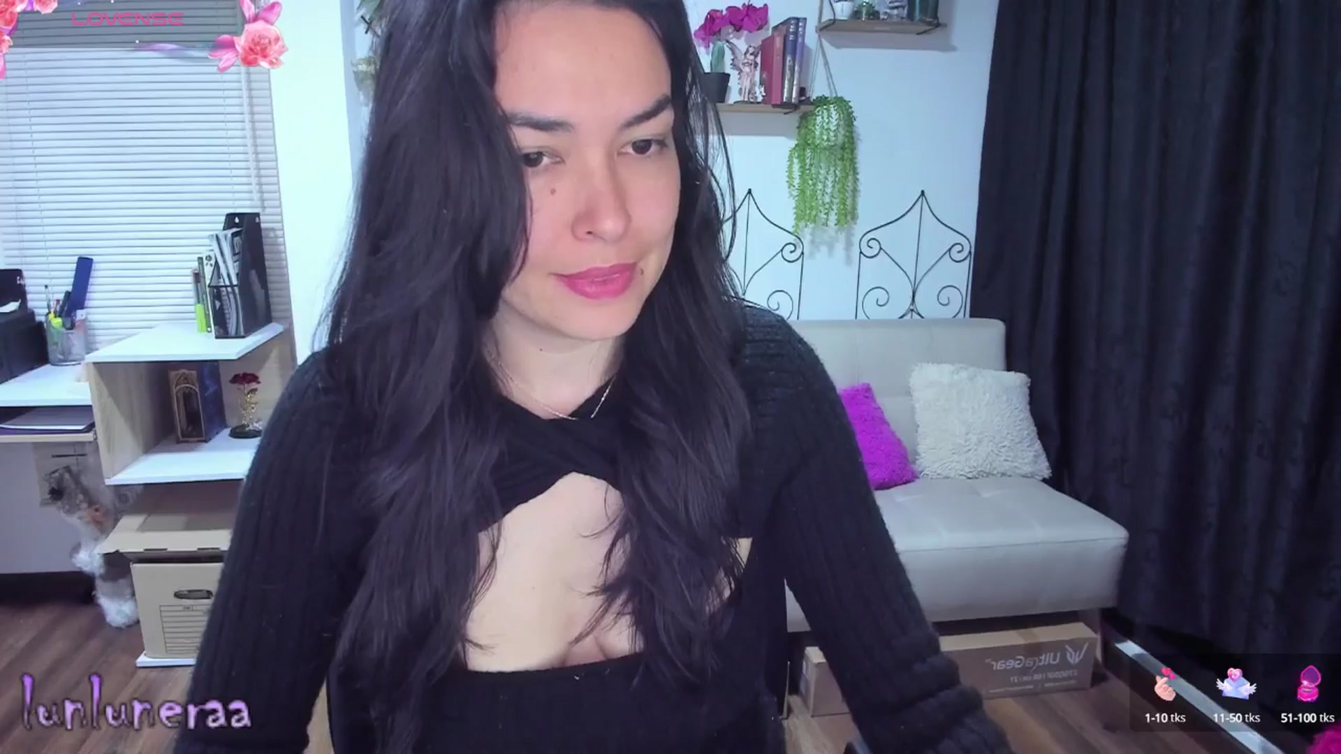 Gallery image thumbnail from LunaLuneraa's myfreecams stream on, 07/02/2025, 07:06 image 13 of 20